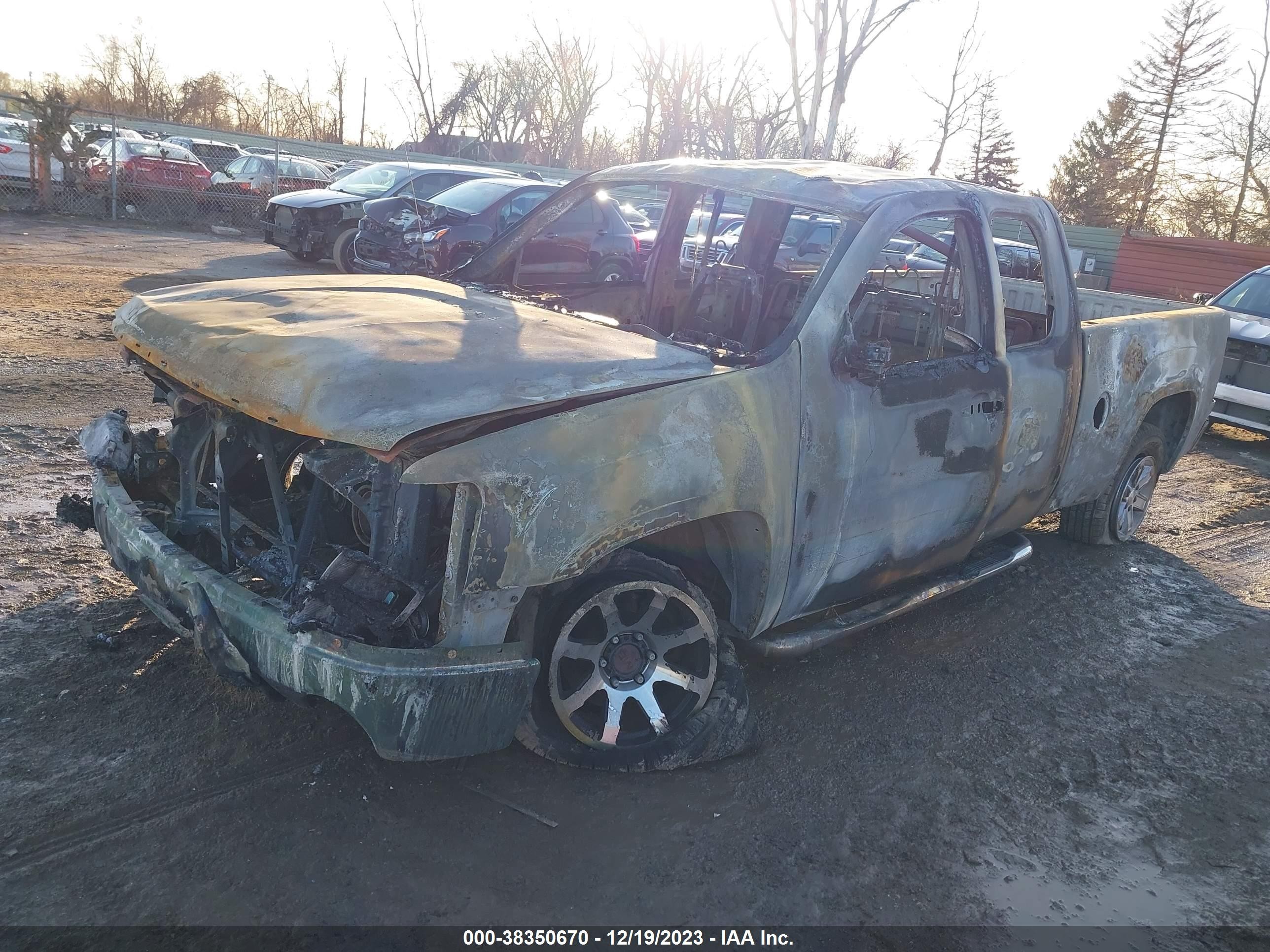 Photo 1 VIN: 1GTEC290X9Z102488 - GMC SIERRA 