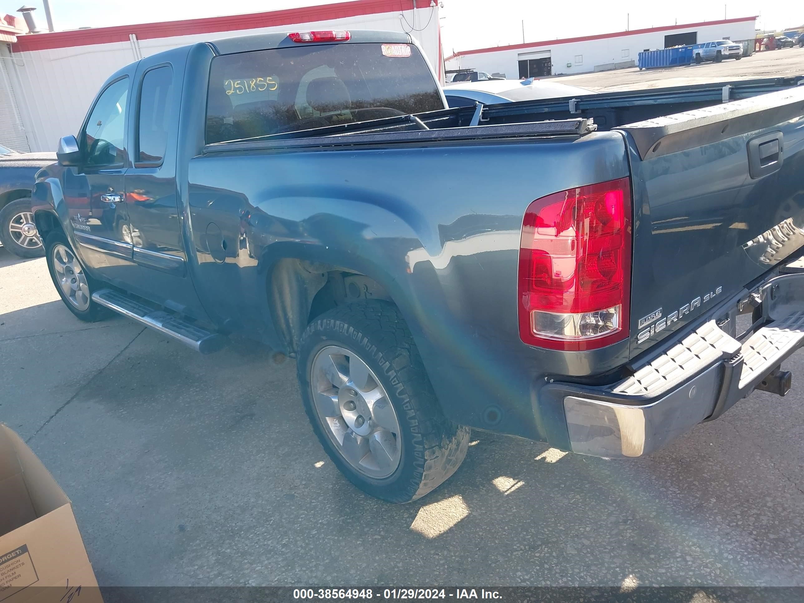 Photo 2 VIN: 1GTEC290X9Z251855 - GMC SIERRA 