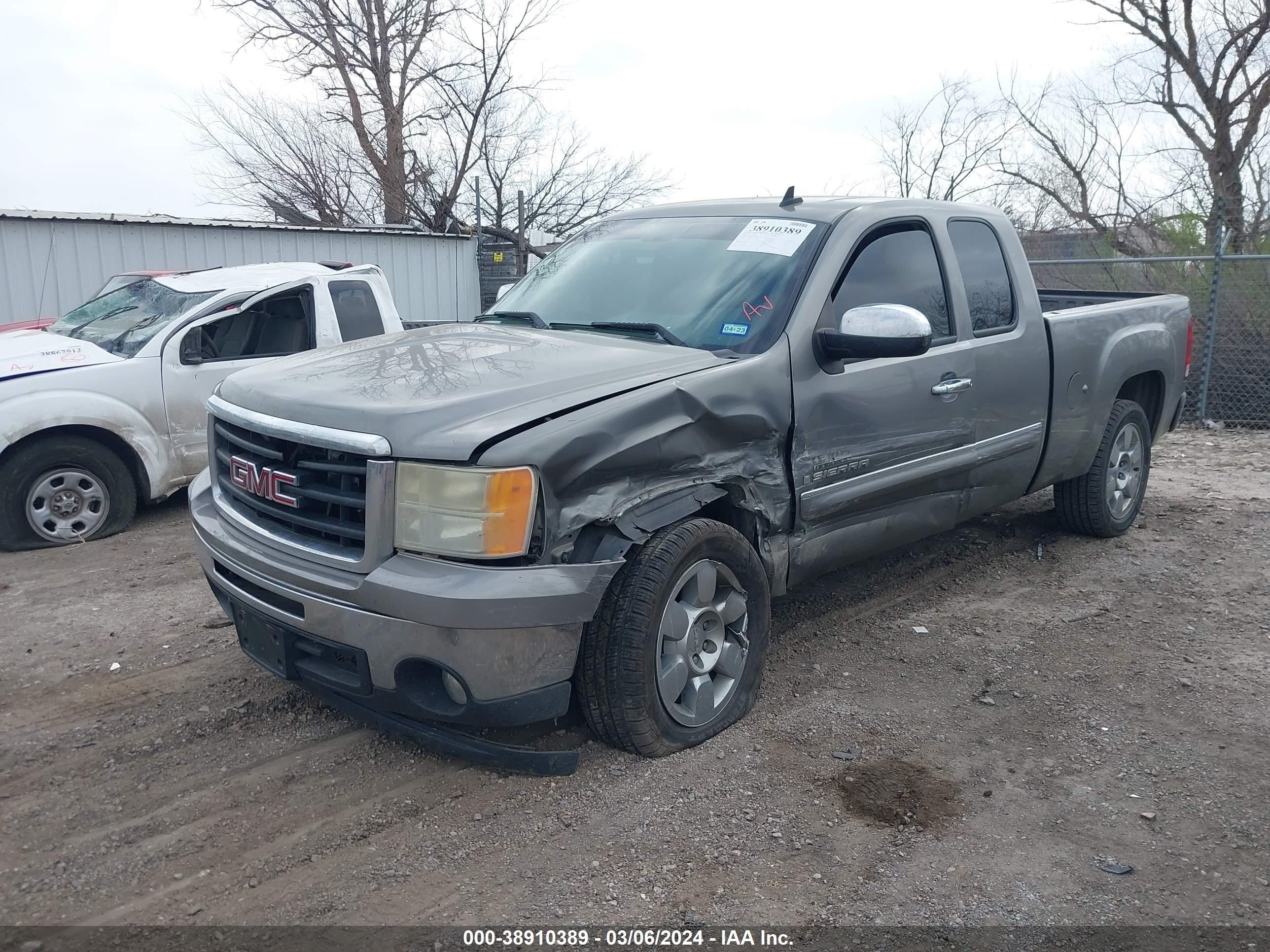 Photo 1 VIN: 1GTEC29J29Z191353 - GMC SIERRA 