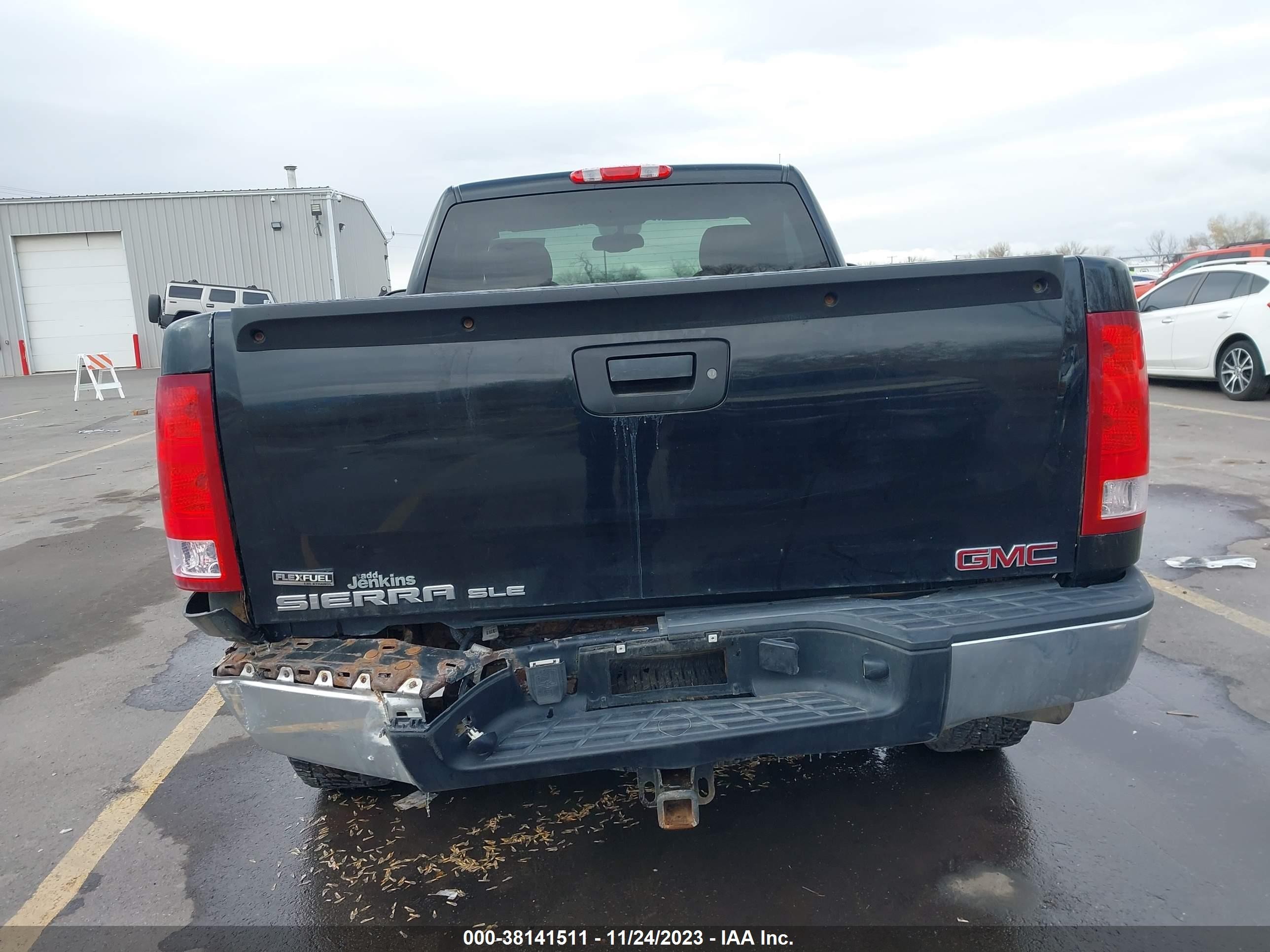 Photo 15 VIN: 1GTEK14037Z650818 - GMC SIERRA 