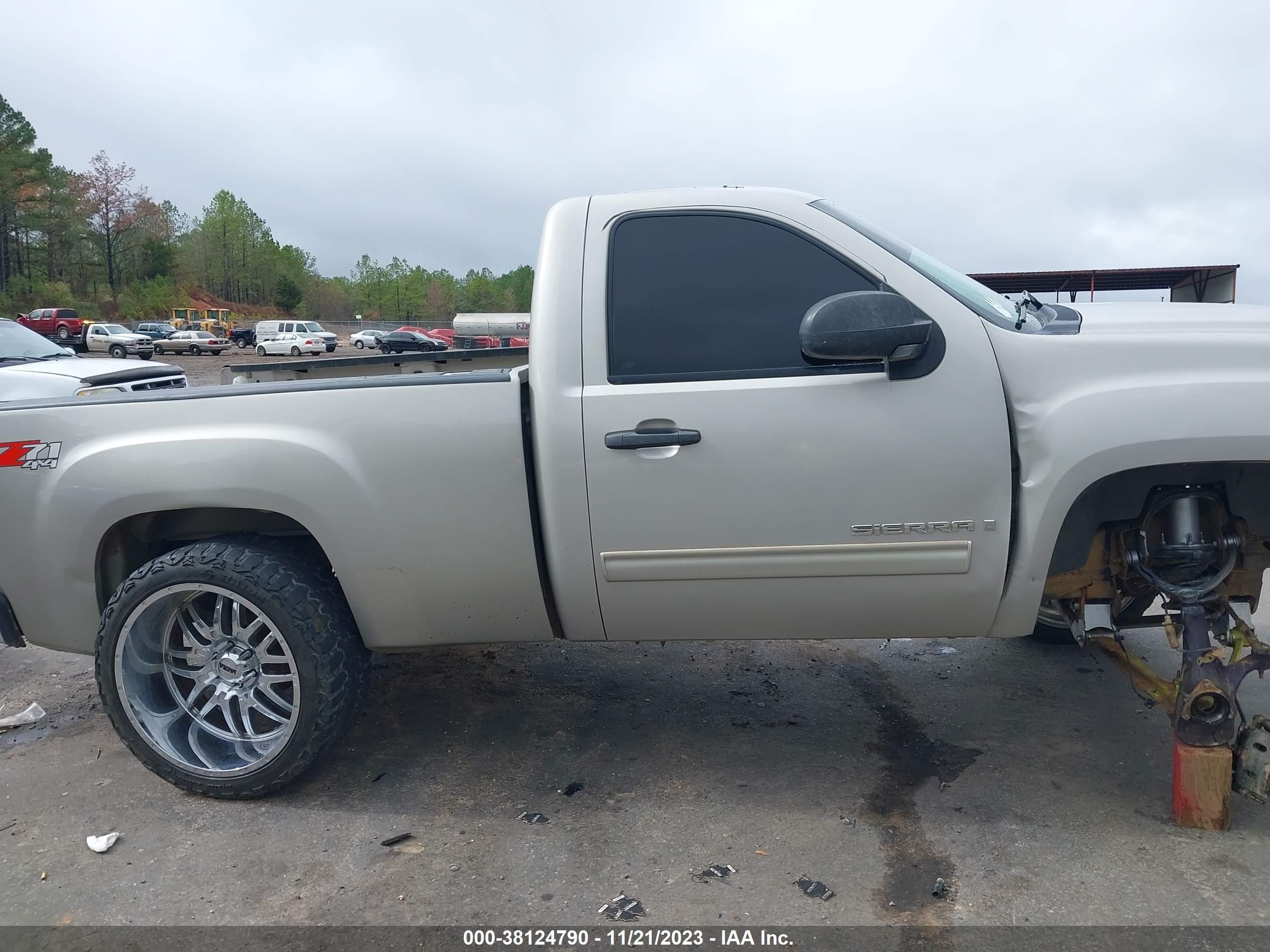 Photo 12 VIN: 1GTEK14077Z544209 - GMC SIERRA 