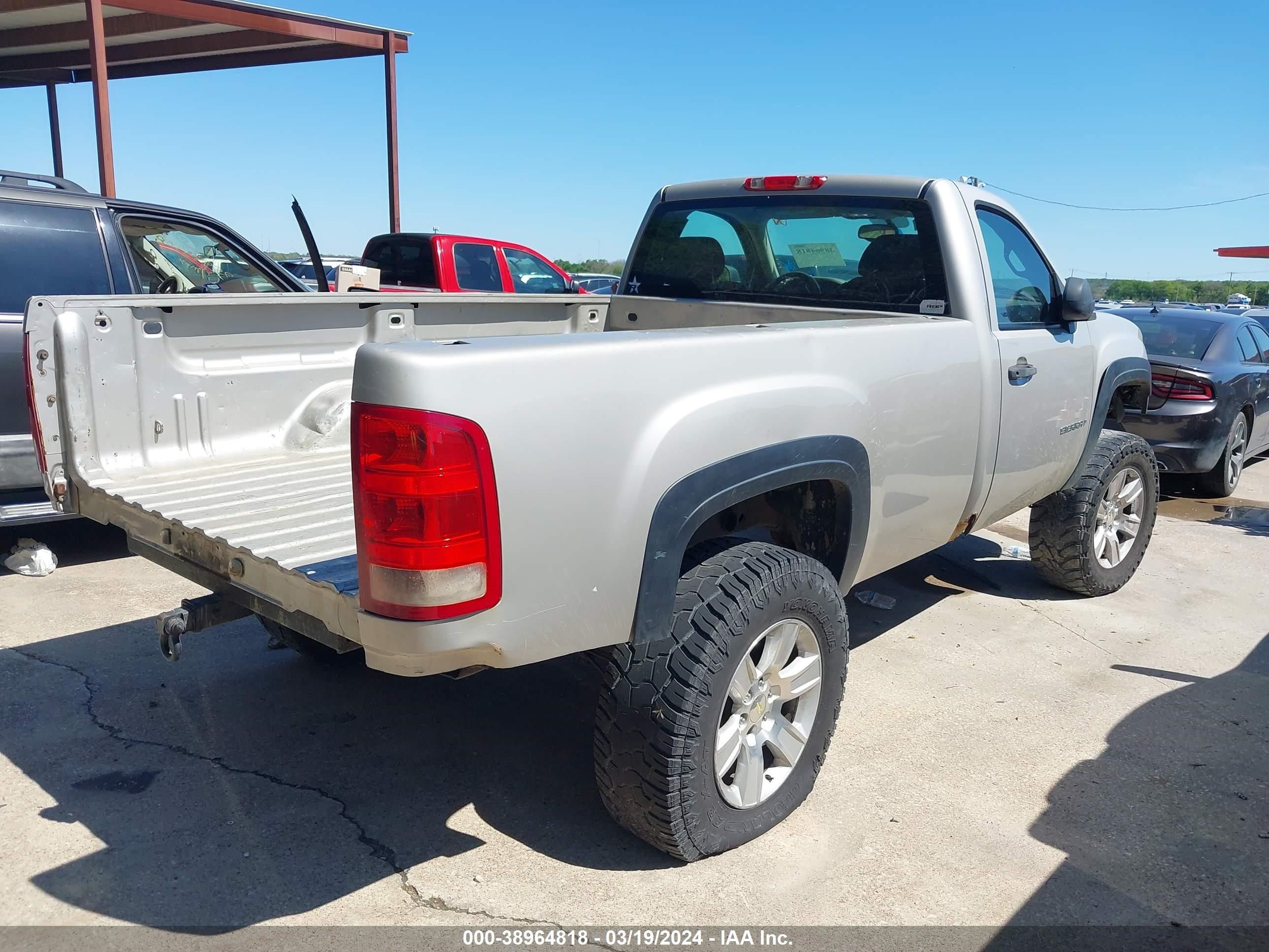 Photo 3 VIN: 1GTEK14J98Z214372 - GMC SIERRA 