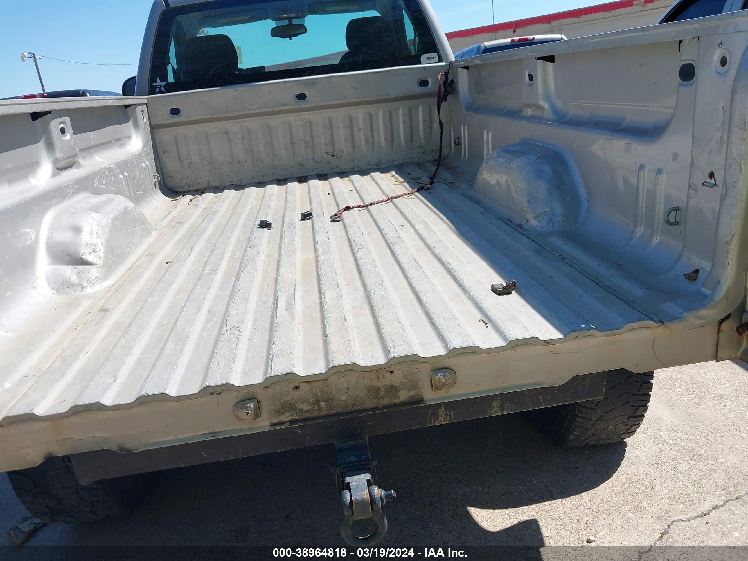 Photo 7 VIN: 1GTEK14J98Z214372 - GMC SIERRA 