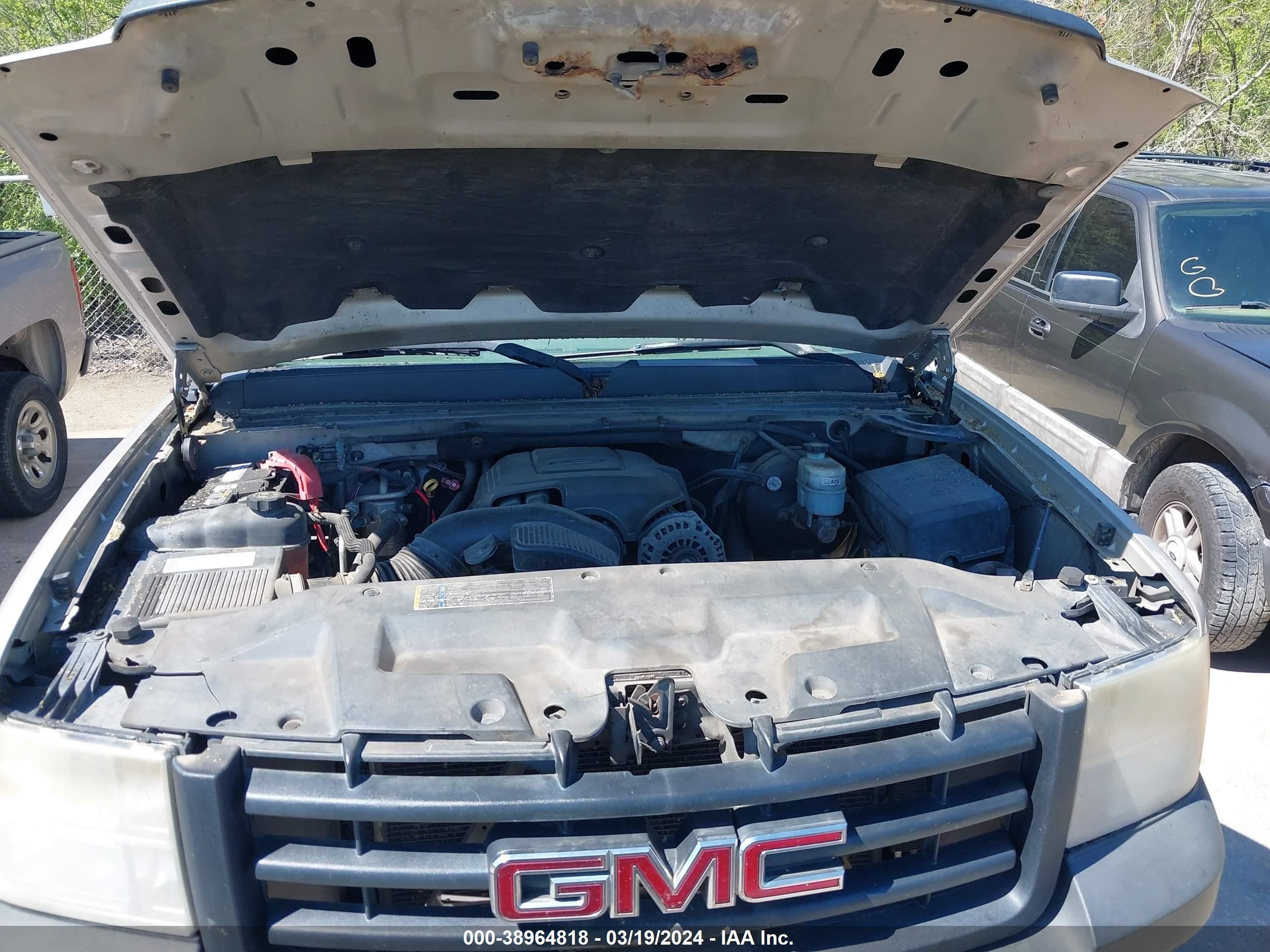 Photo 9 VIN: 1GTEK14J98Z214372 - GMC SIERRA 