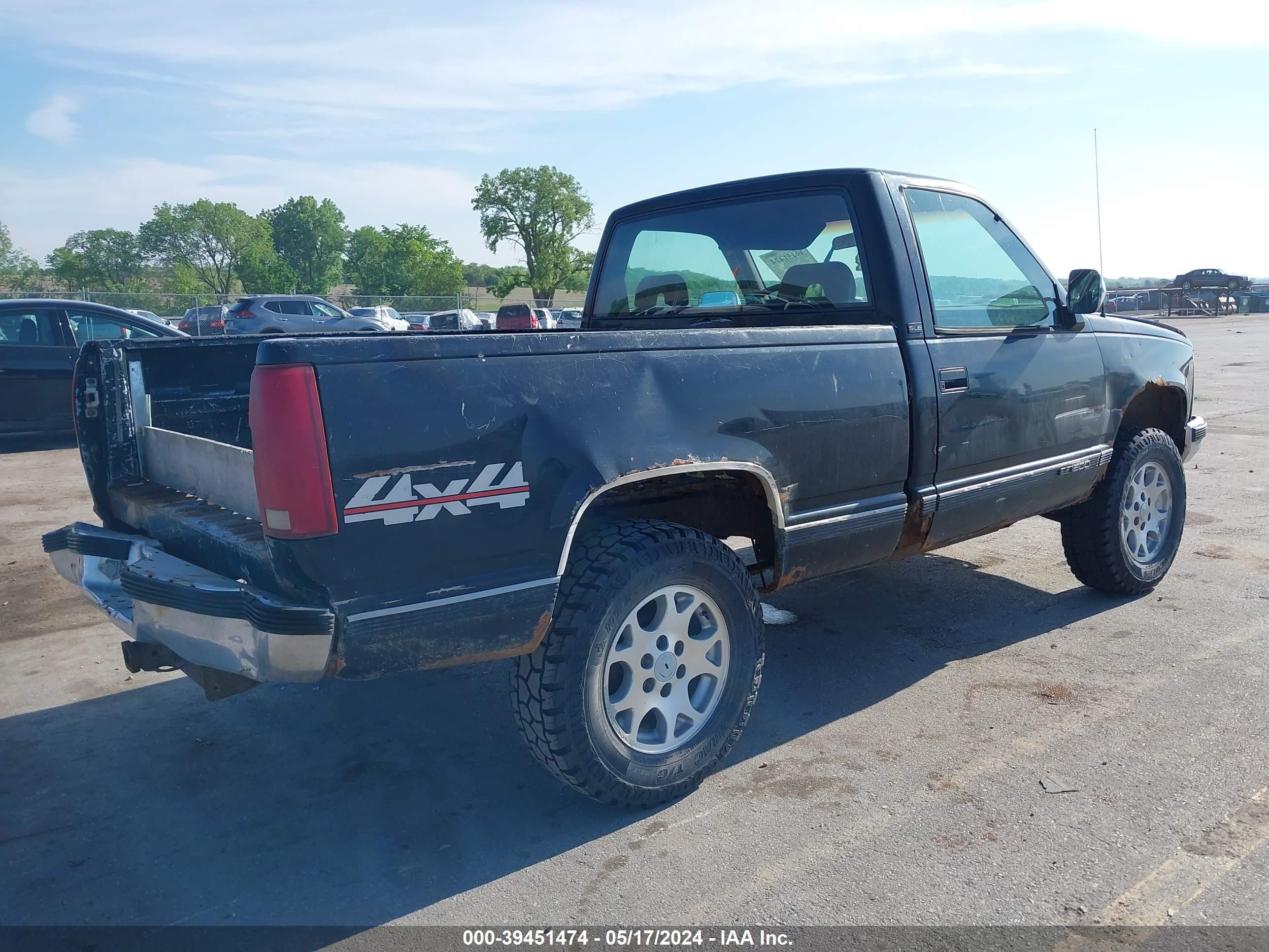 Photo 3 VIN: 1GTEK14K1PZ518013 - GMC SIERRA 