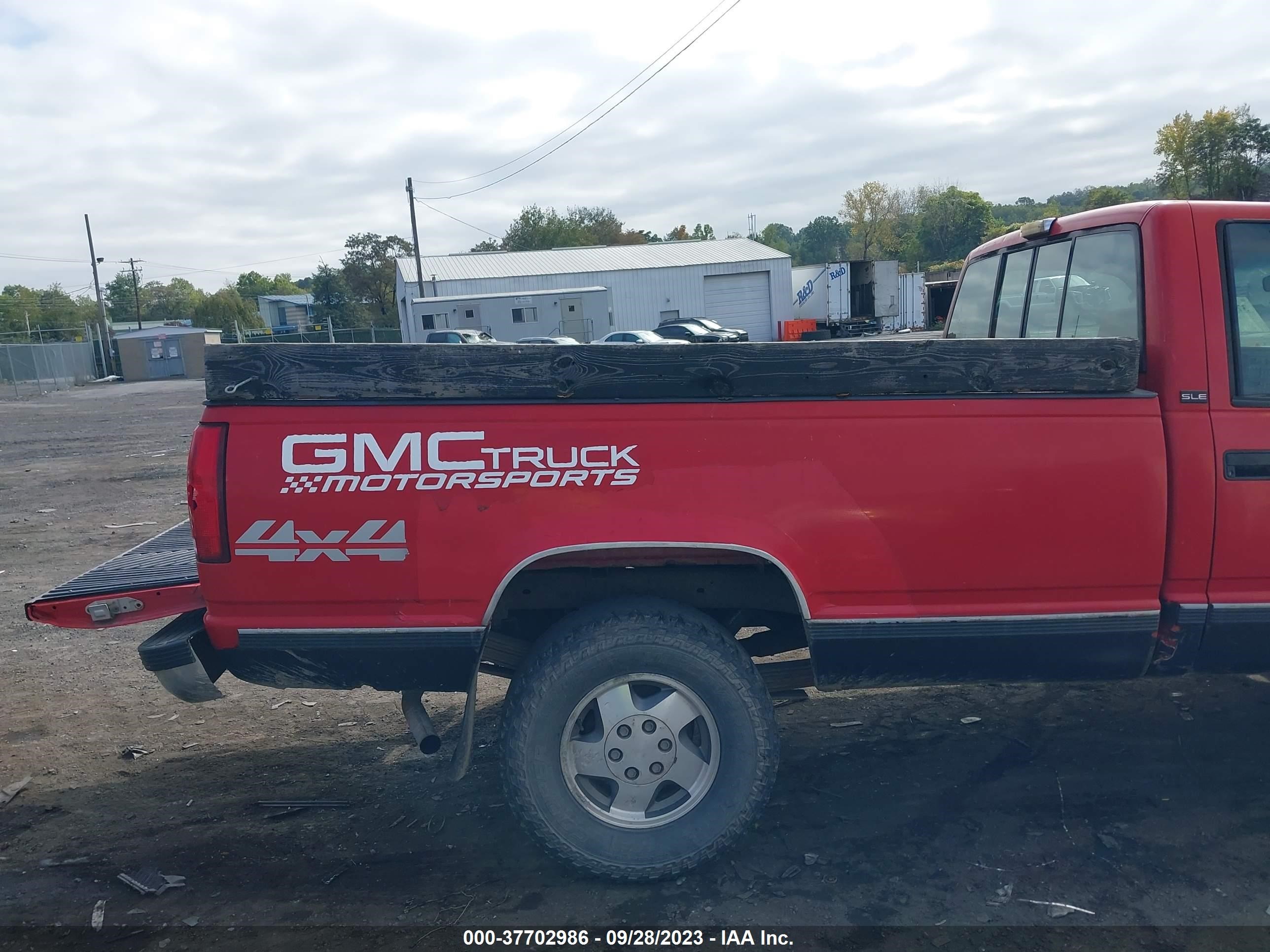 Photo 7 VIN: 1GTEK14KXPE551468 - GMC SIERRA 