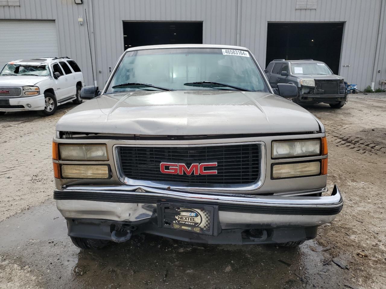 Photo 4 VIN: 1GTEK14R0WZ526079 - GMC SIERRA 