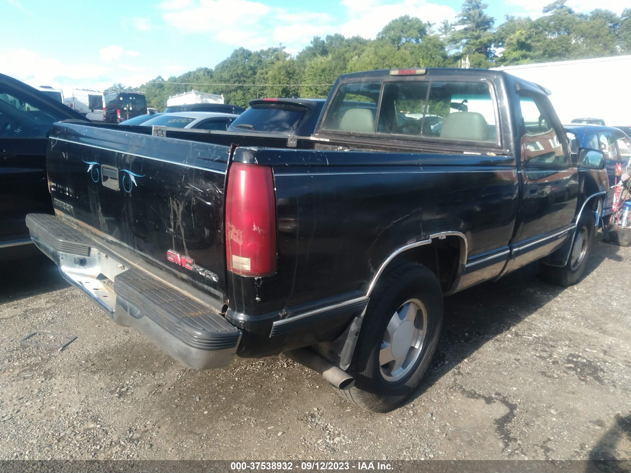 Photo 3 VIN: 1GTEK14R2VZ544985 - GMC SIERRA 