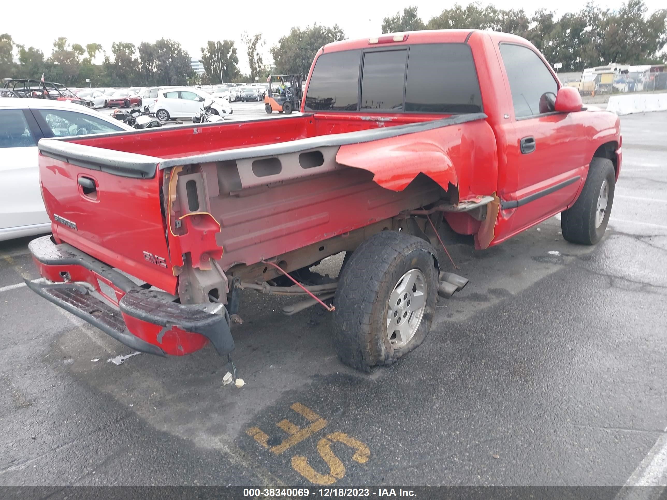 Photo 3 VIN: 1GTEK14T03Z298088 - GMC SIERRA 