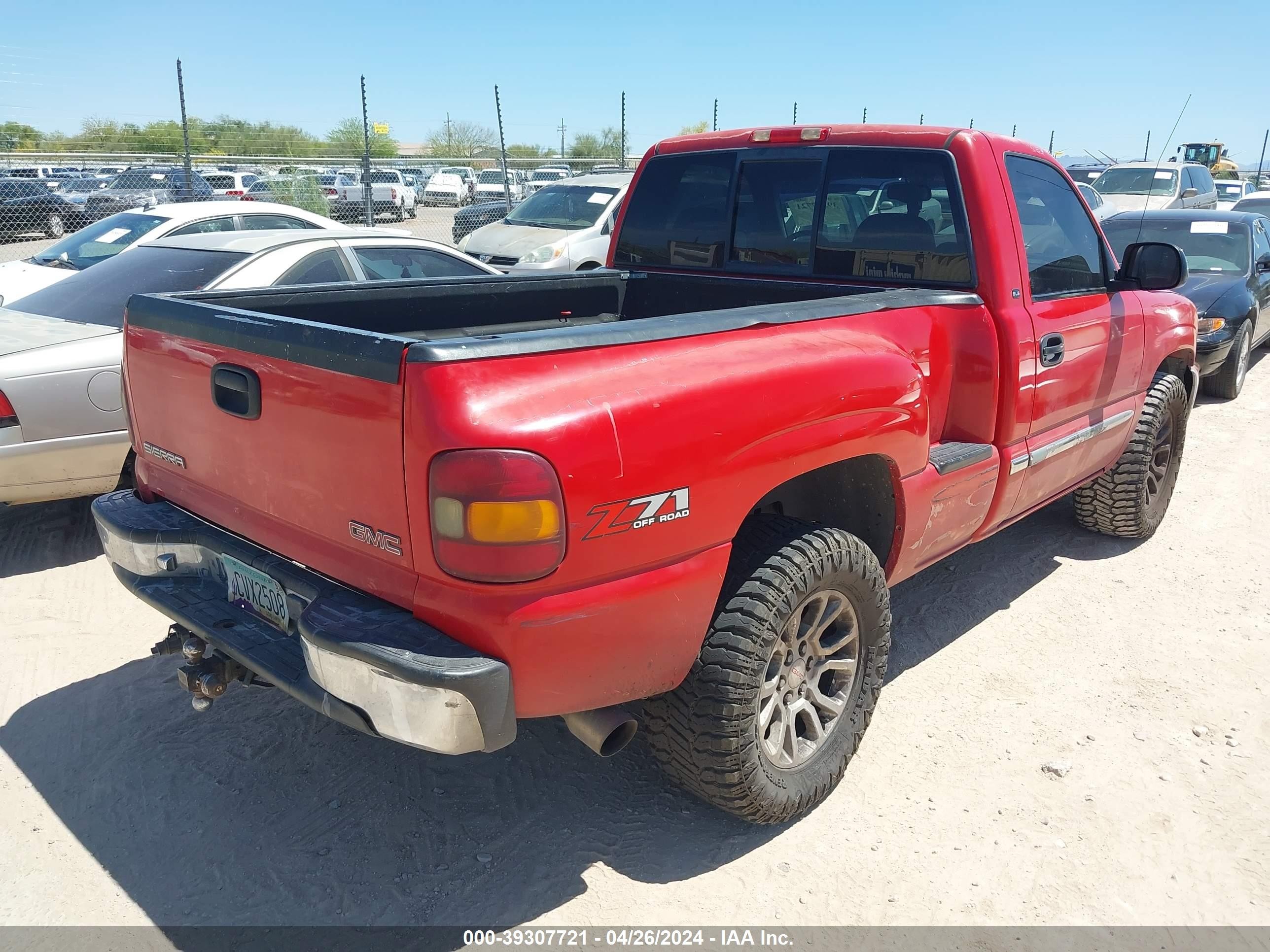 Photo 3 VIN: 1GTEK14T0YZ296784 - GMC SIERRA 