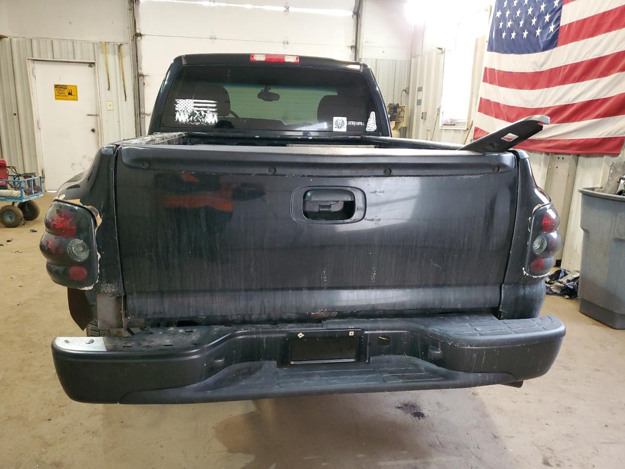 Photo 5 VIN: 1GTEK14T33Z148606 - GMC SIERRA 