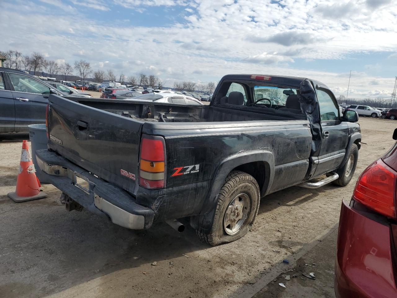 Photo 2 VIN: 1GTEK14T74E108036 - GMC SIERRA 