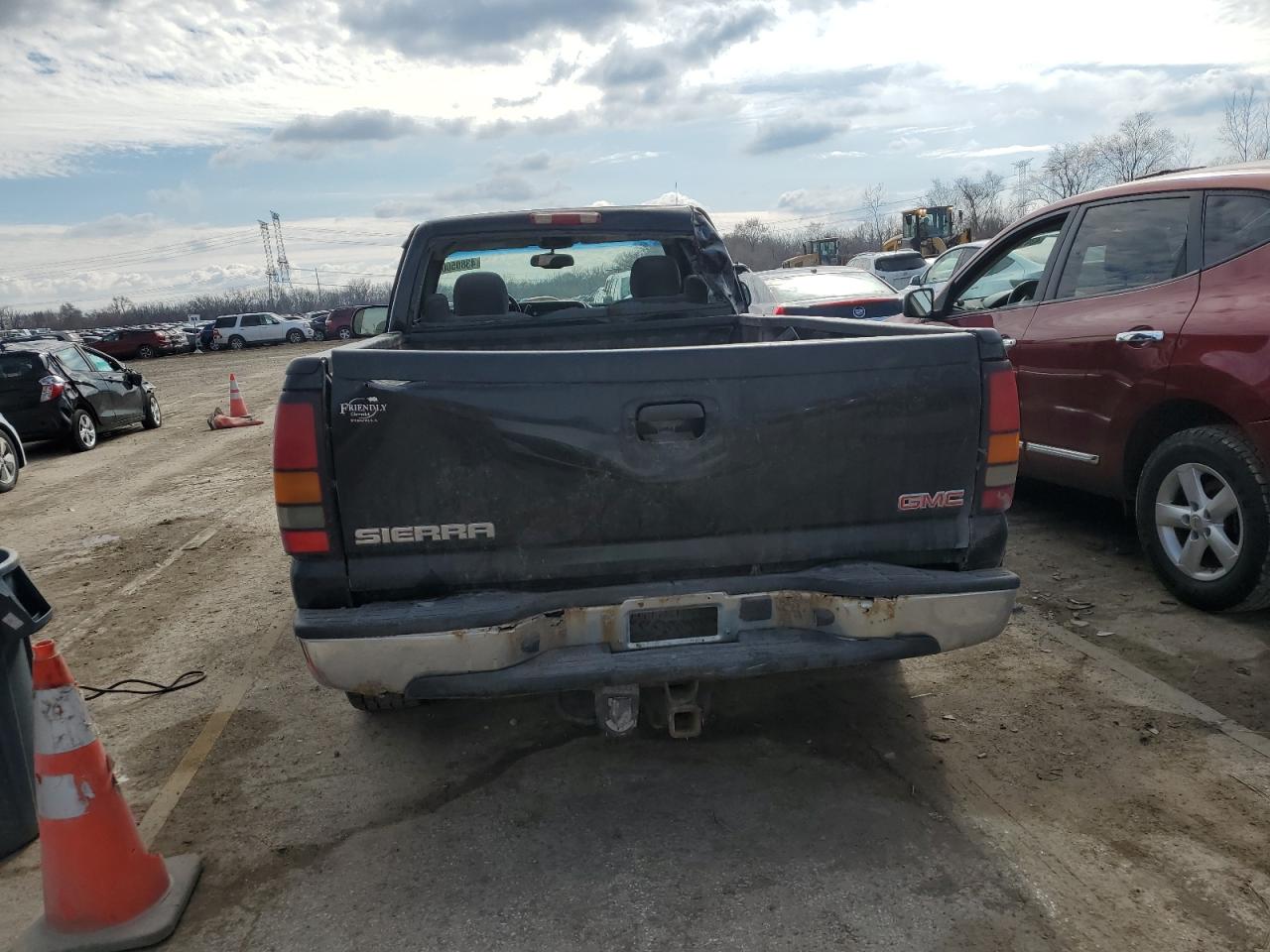 Photo 5 VIN: 1GTEK14T74E108036 - GMC SIERRA 