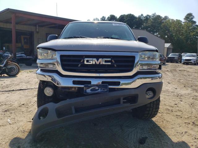 Photo 4 VIN: 1GTEK14T85Z226512 - GMC NEW SIERRA 