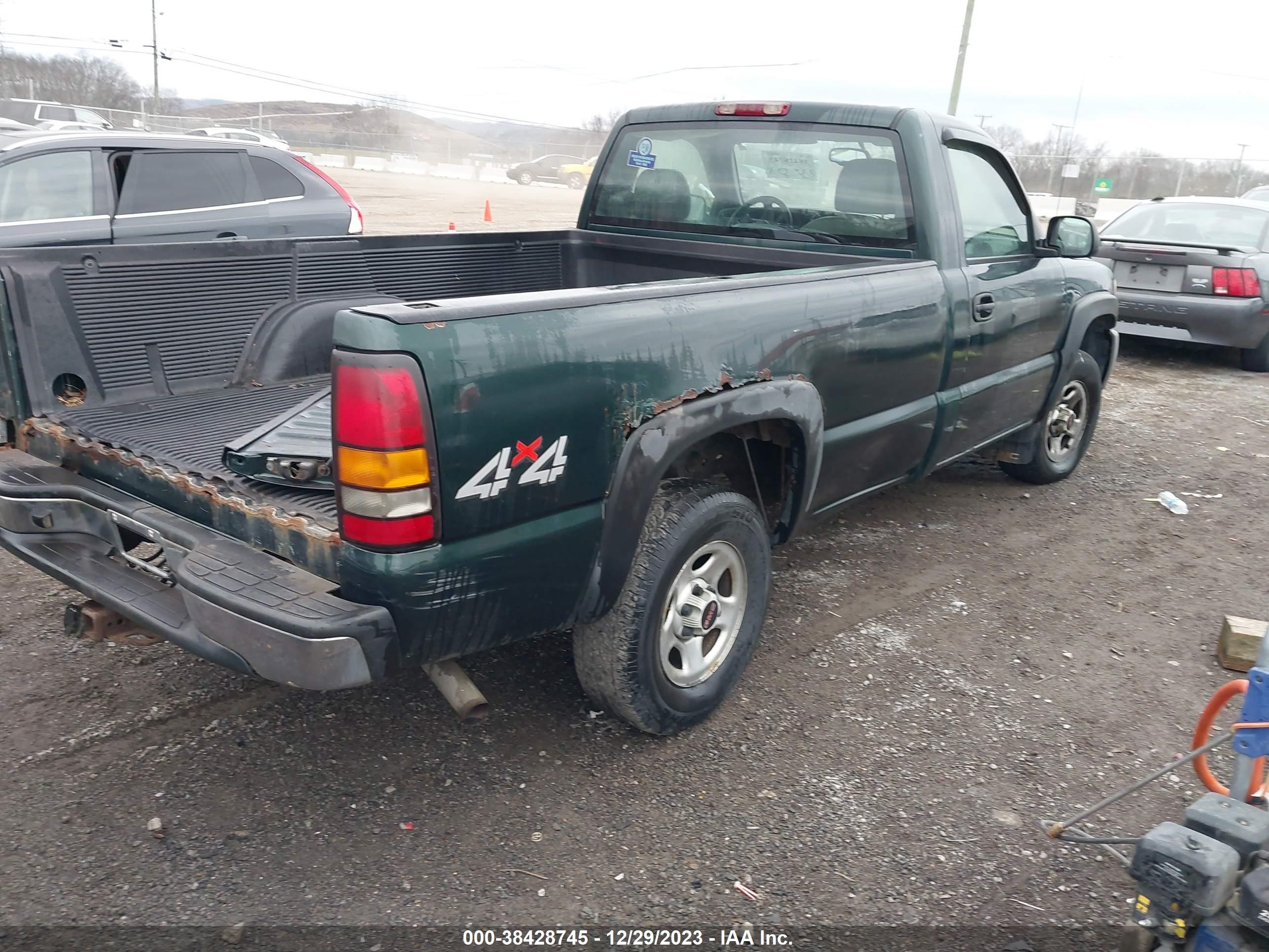 Photo 3 VIN: 1GTEK14V74Z313267 - GMC SIERRA 