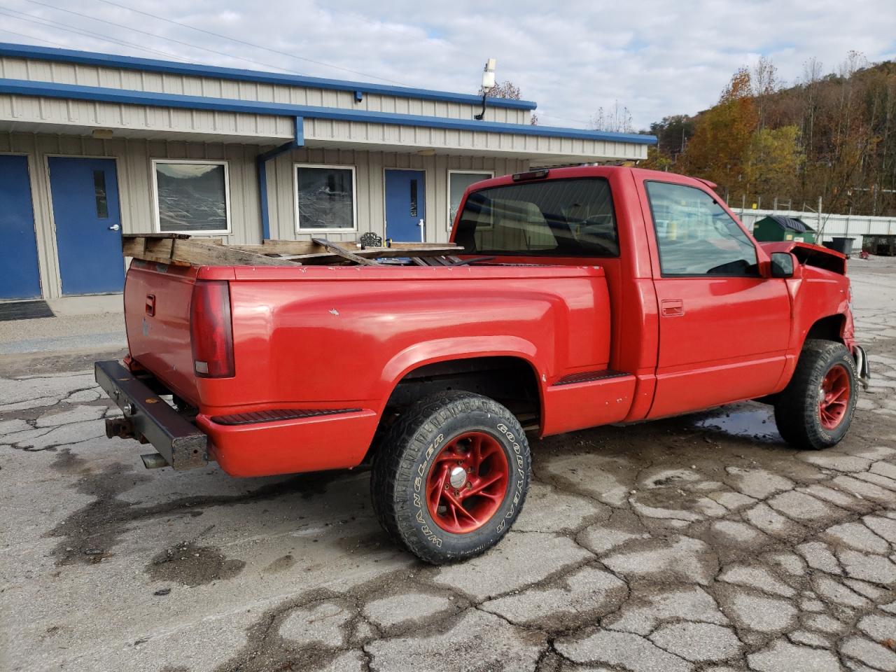 Photo 2 VIN: 1GTEK14W9VZ532208 - GMC SIERRA 