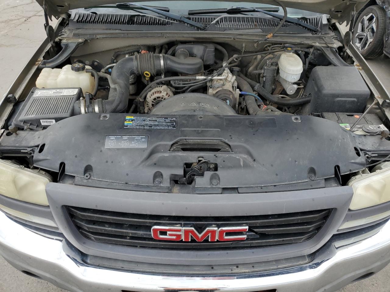 Photo 10 VIN: 1GTEK14XX3Z102399 - GMC SIERRA 