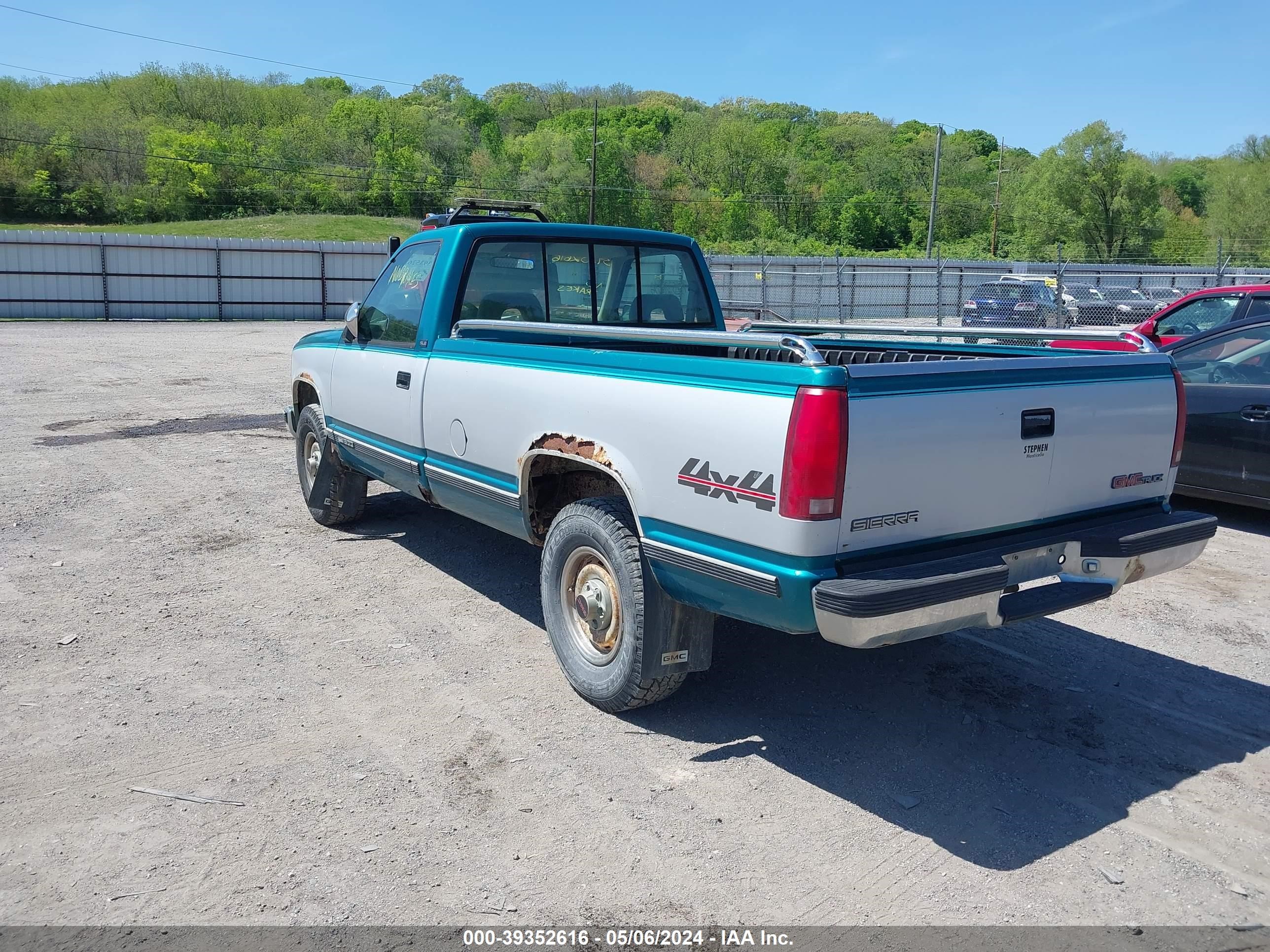 Photo 2 VIN: 1GTEK14Z7PZ537274 - GMC SIERRA 