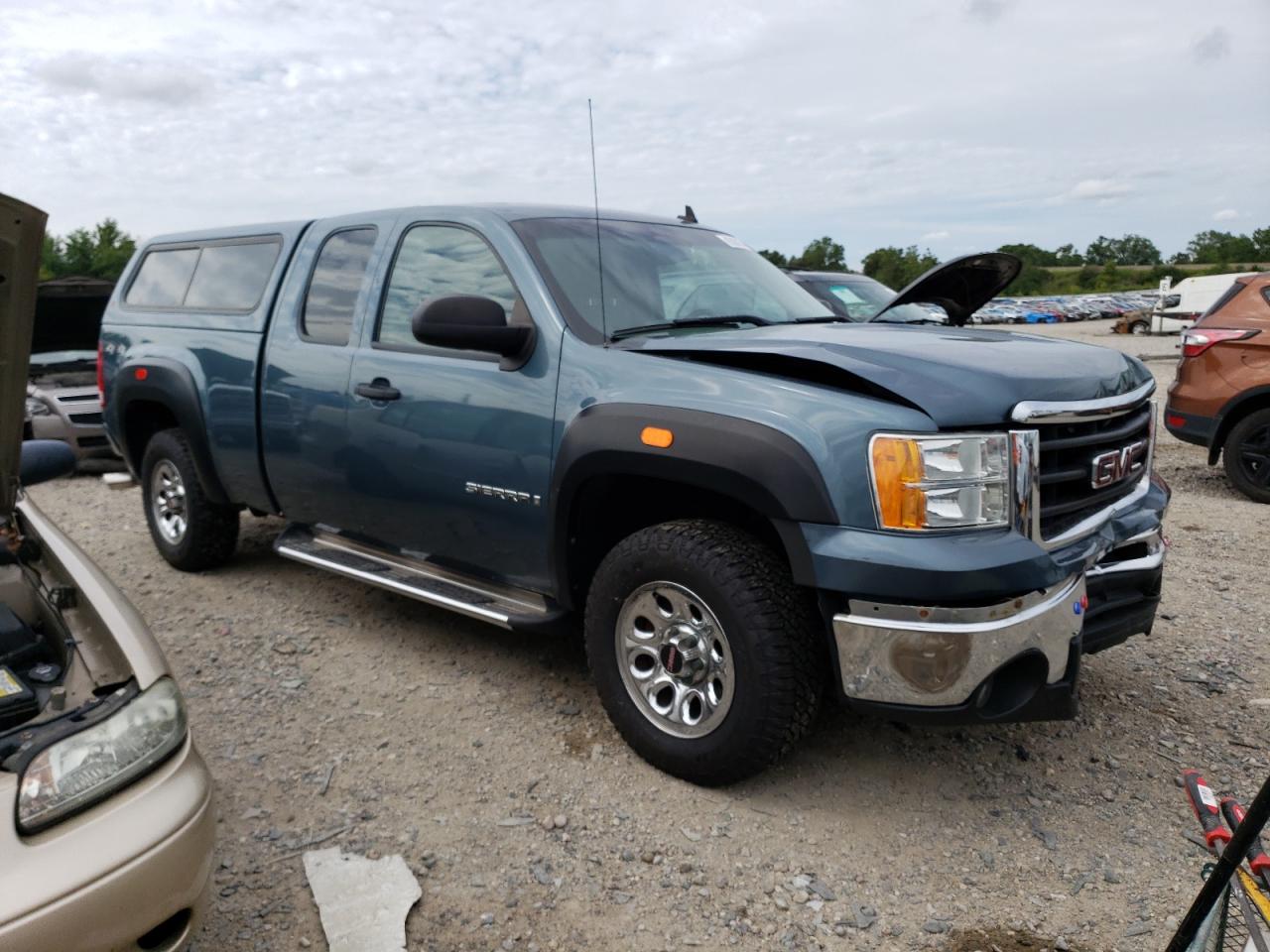 Photo 3 VIN: 1GTEK19009Z236066 - GMC SIERRA 