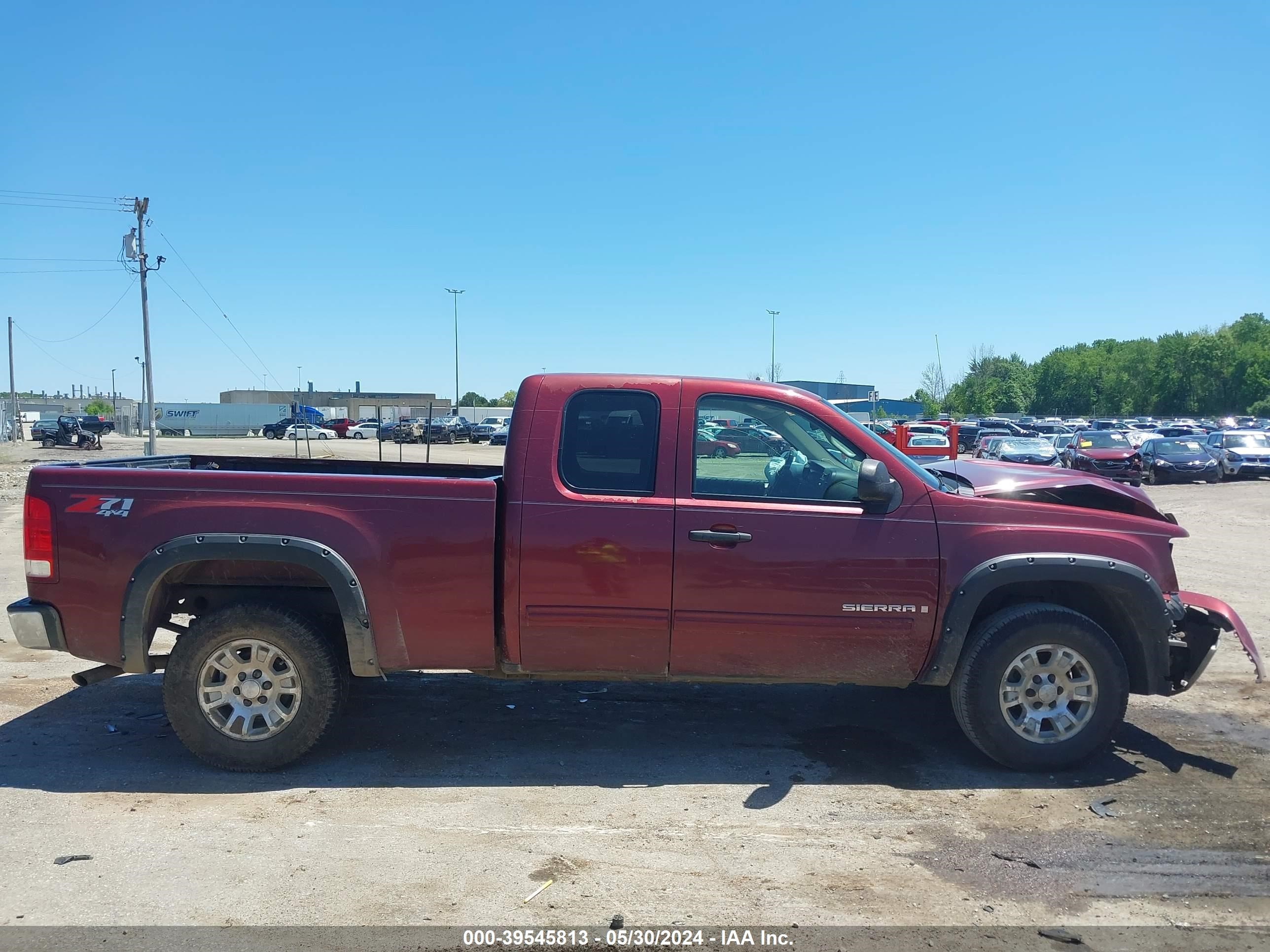 Photo 12 VIN: 1GTEK19018Z145354 - GMC SIERRA 