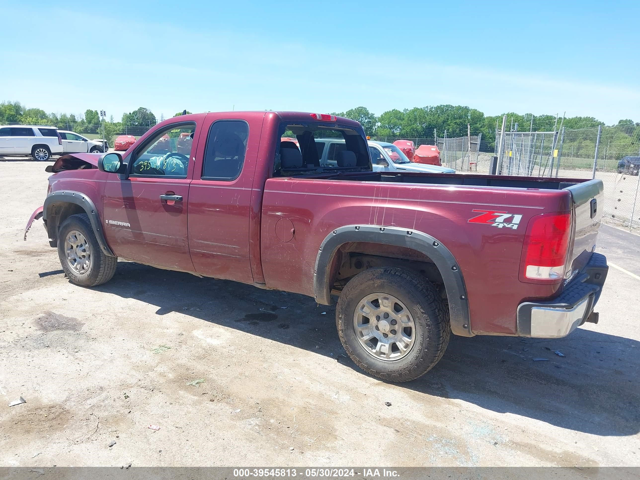 Photo 2 VIN: 1GTEK19018Z145354 - GMC SIERRA 