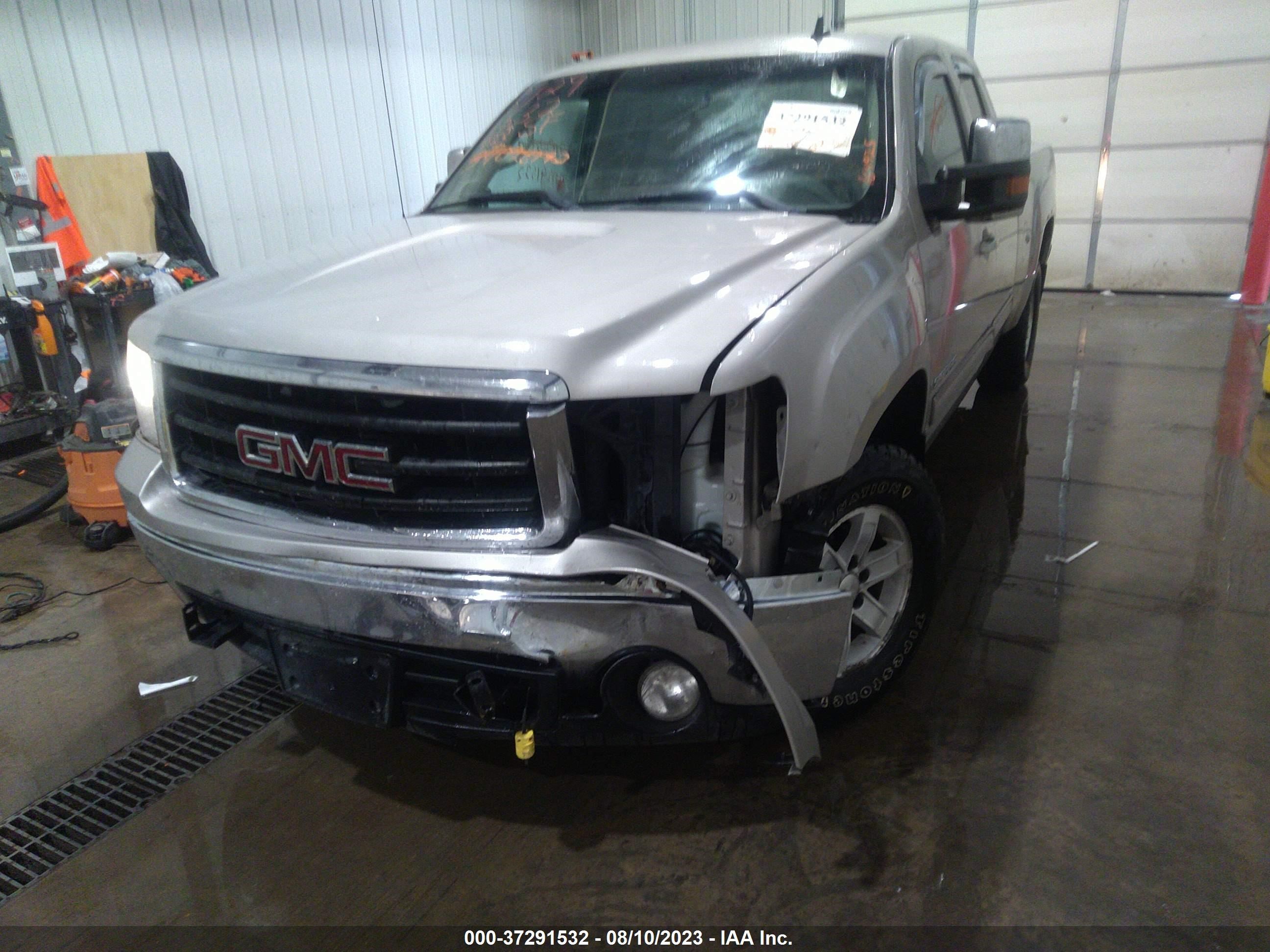 Photo 5 VIN: 1GTEK19038Z155495 - GMC SIERRA 