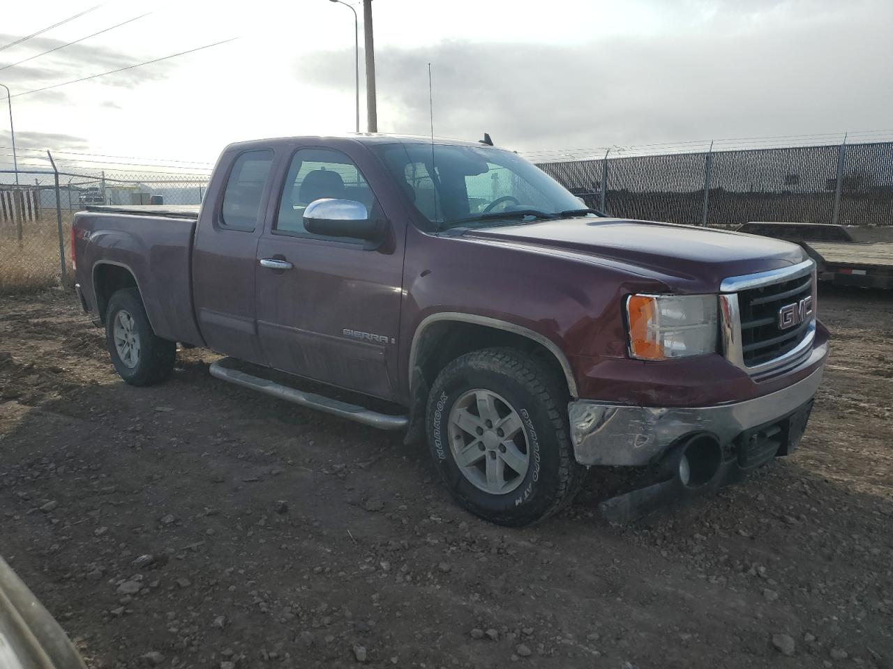 Photo 3 VIN: 1GTEK19038Z270923 - GMC SIERRA 