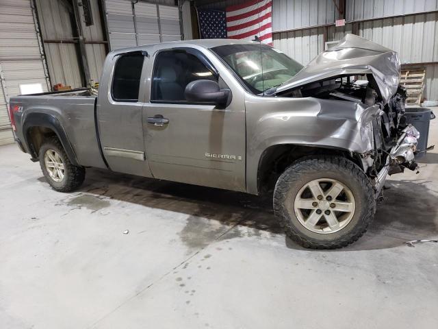 Photo 3 VIN: 1GTEK19047Z546699 - GMC NEW SIERRA 