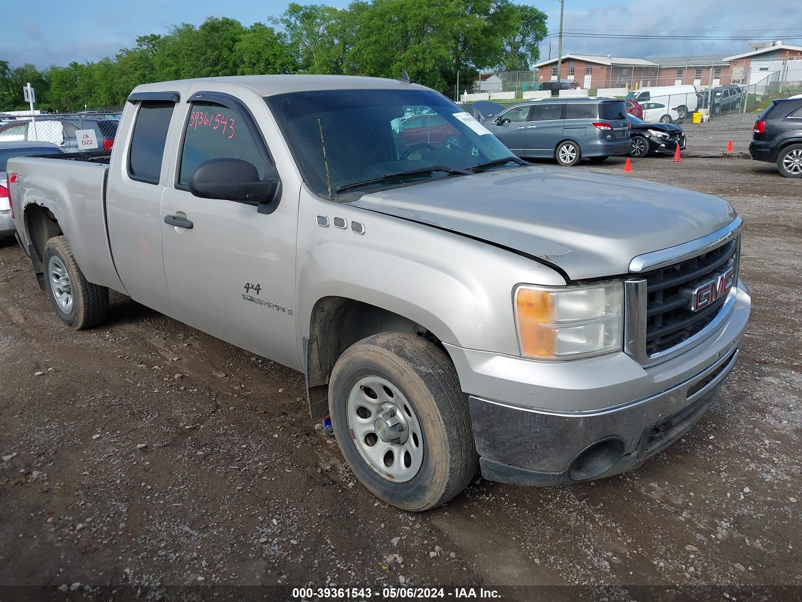 Photo 0 VIN: 1GTEK19058Z313724 - GMC SIERRA 