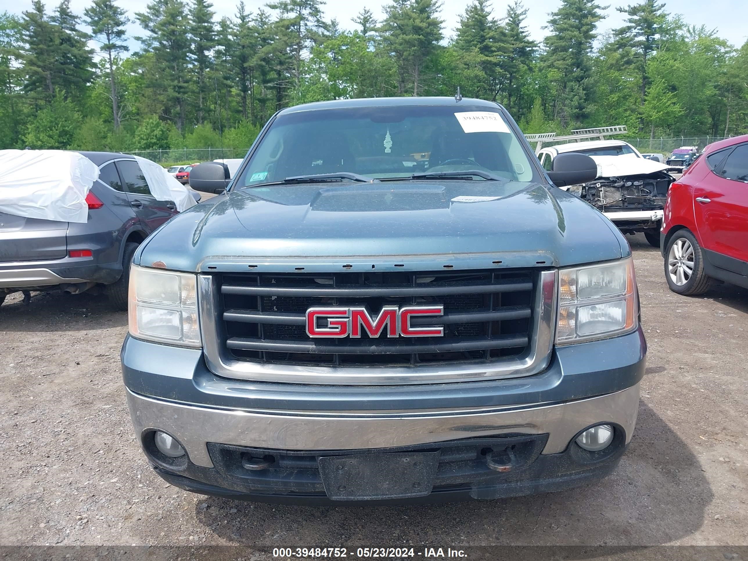 Photo 11 VIN: 1GTEK19078Z162952 - GMC SIERRA 