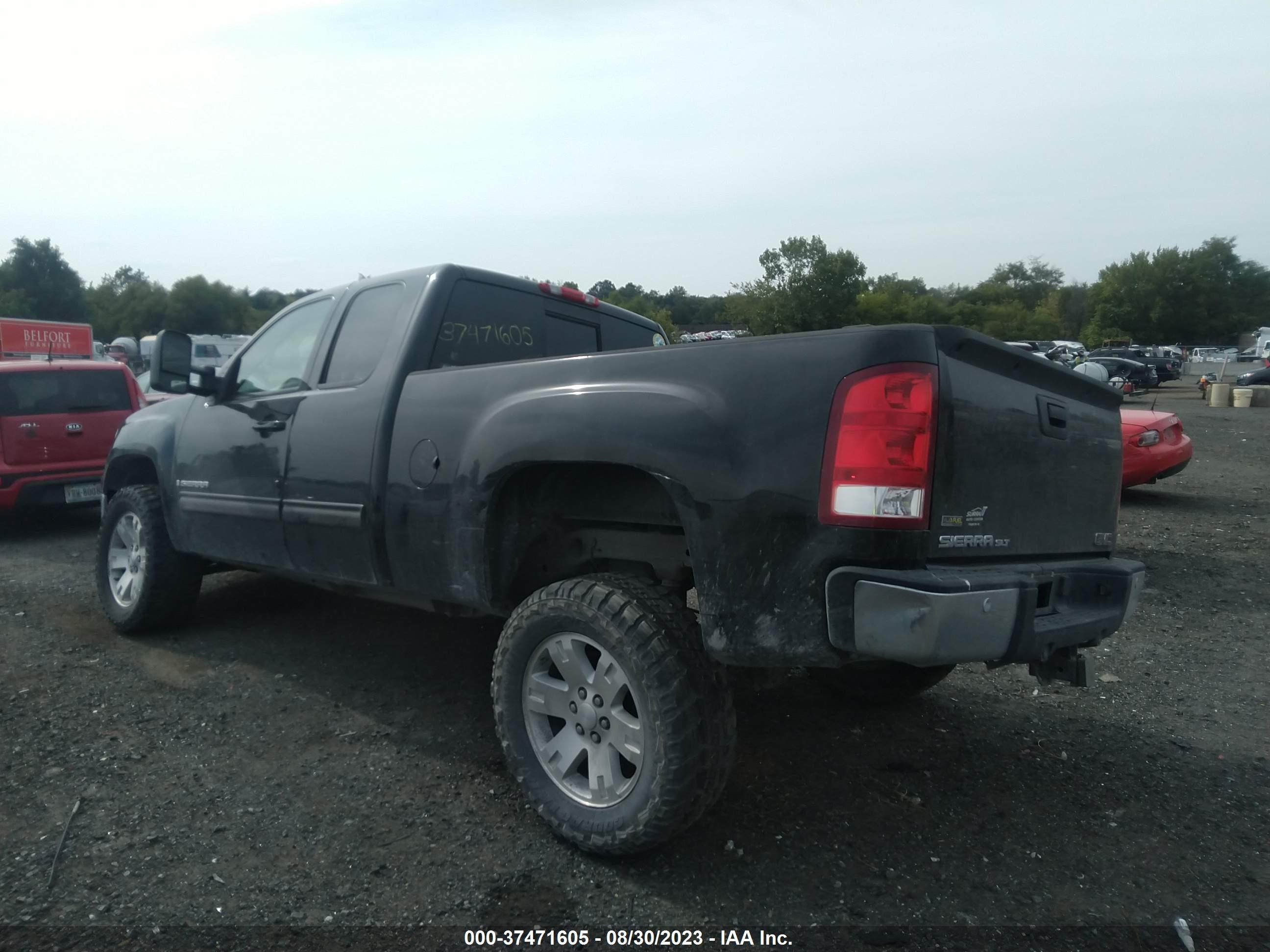 Photo 2 VIN: 1GTEK190X7Z555035 - GMC SIERRA 