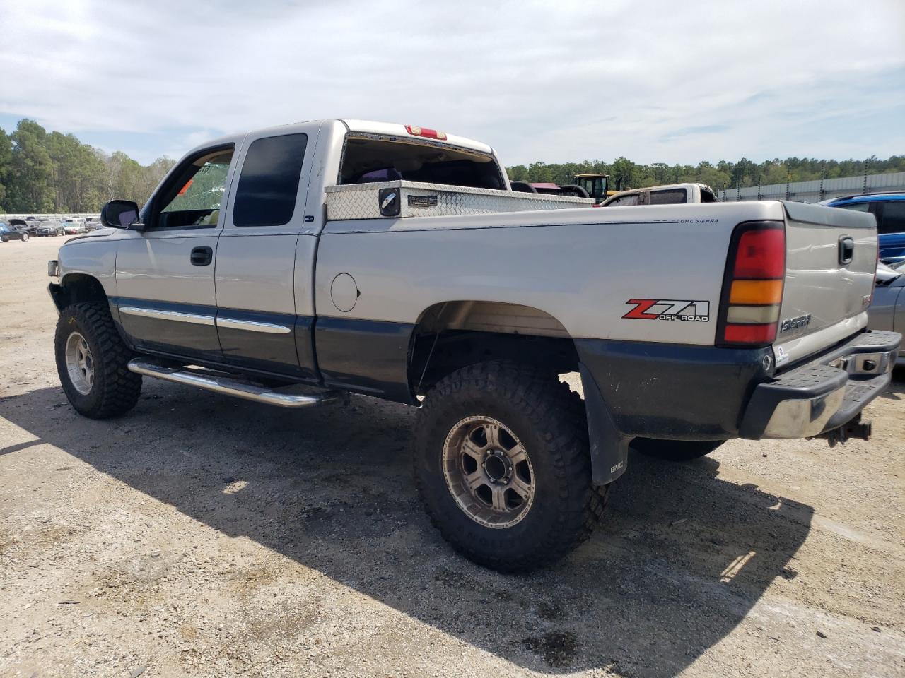 Photo 1 VIN: 1GTEK19B25Z182619 - GMC SIERRA 