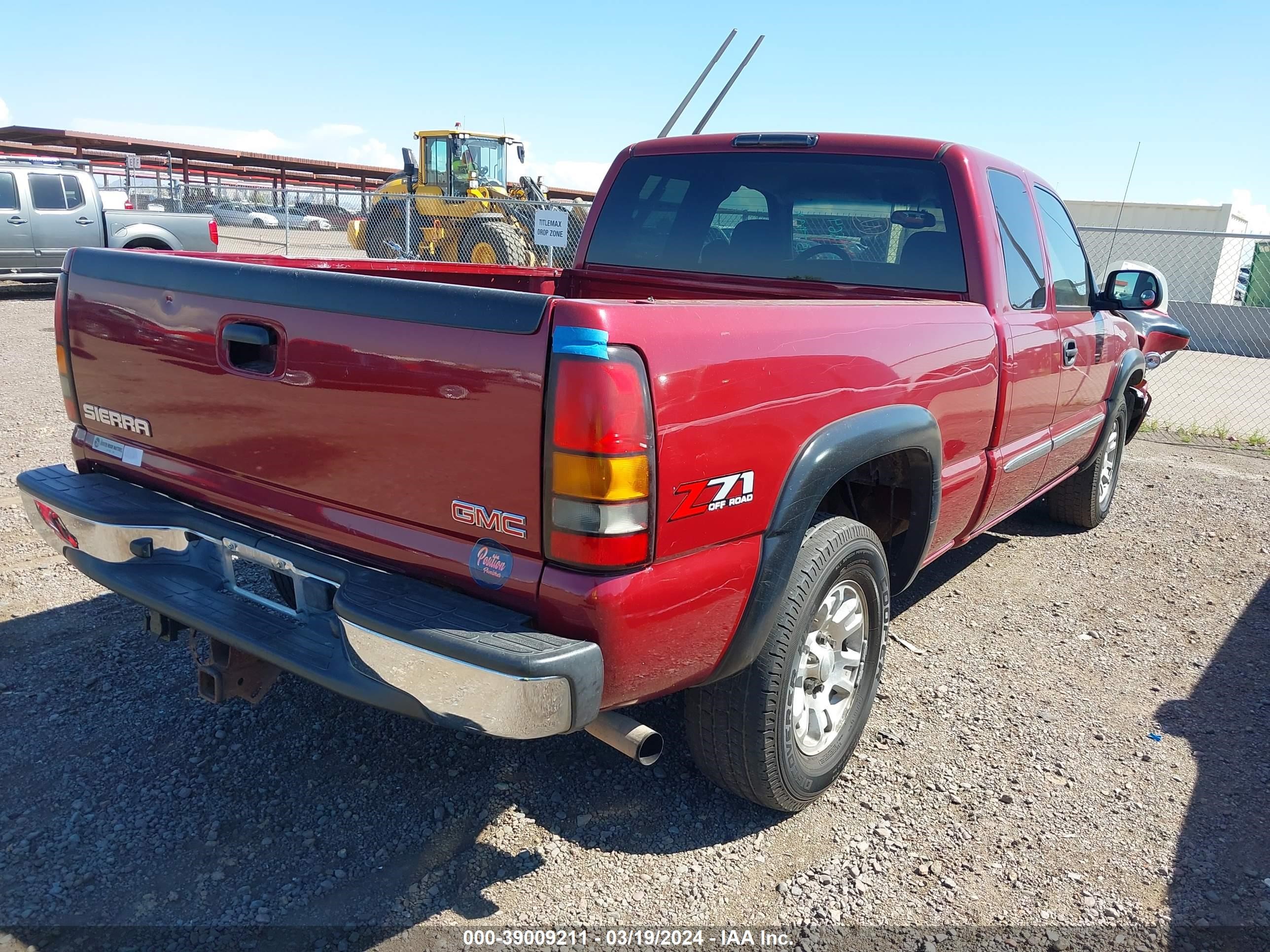 Photo 3 VIN: 1GTEK19B35Z341664 - GMC SIERRA 