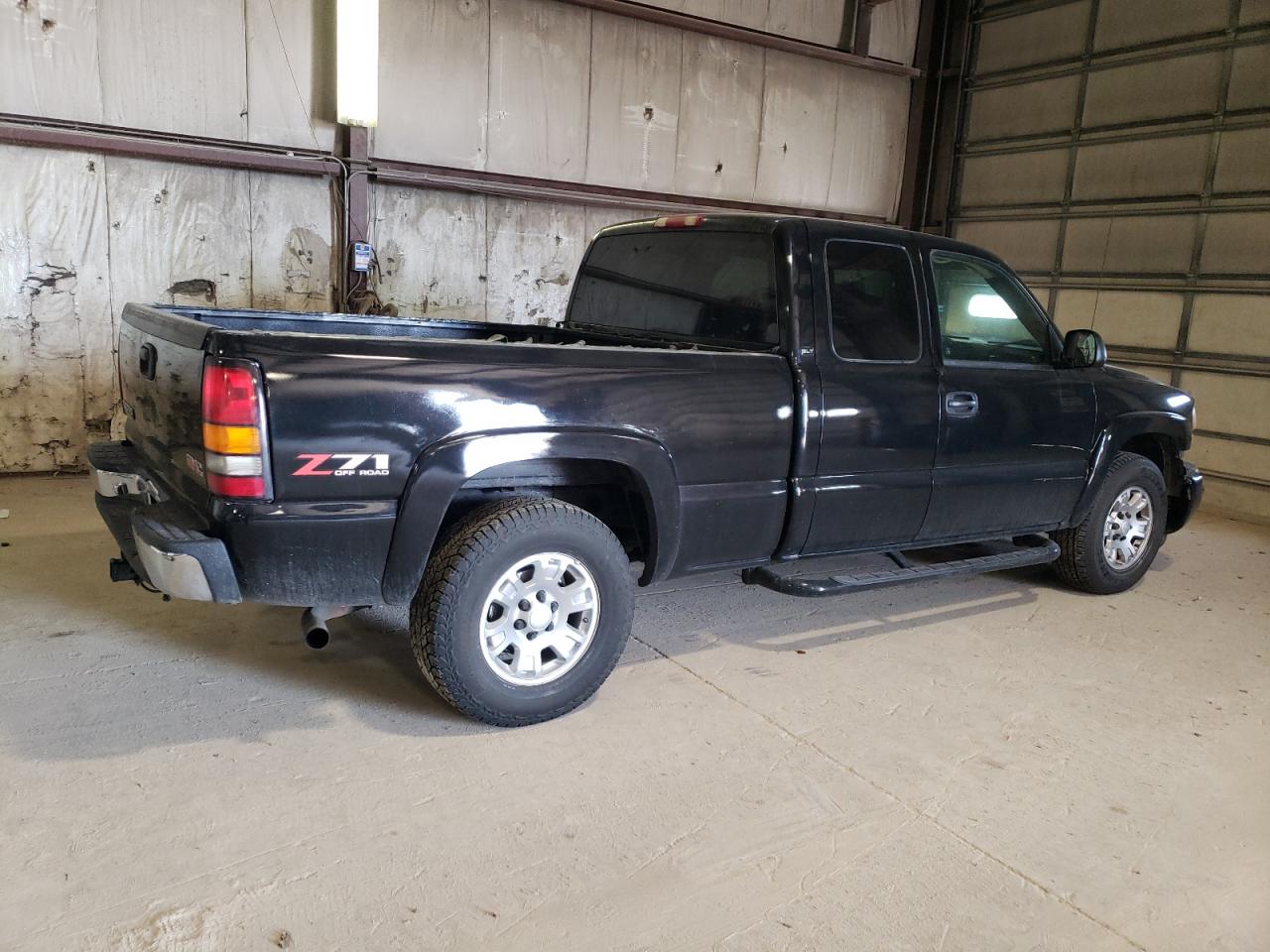 Photo 2 VIN: 1GTEK19B65E344369 - GMC SIERRA 