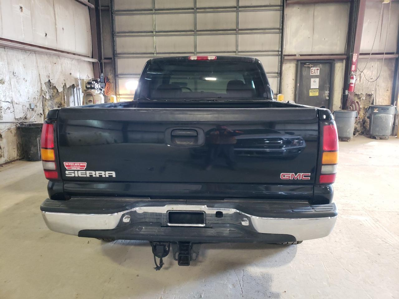 Photo 5 VIN: 1GTEK19B65E344369 - GMC SIERRA 