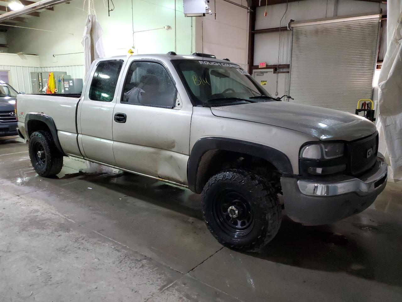 Photo 3 VIN: 1GTEK19B77E177412 - GMC SIERRA 