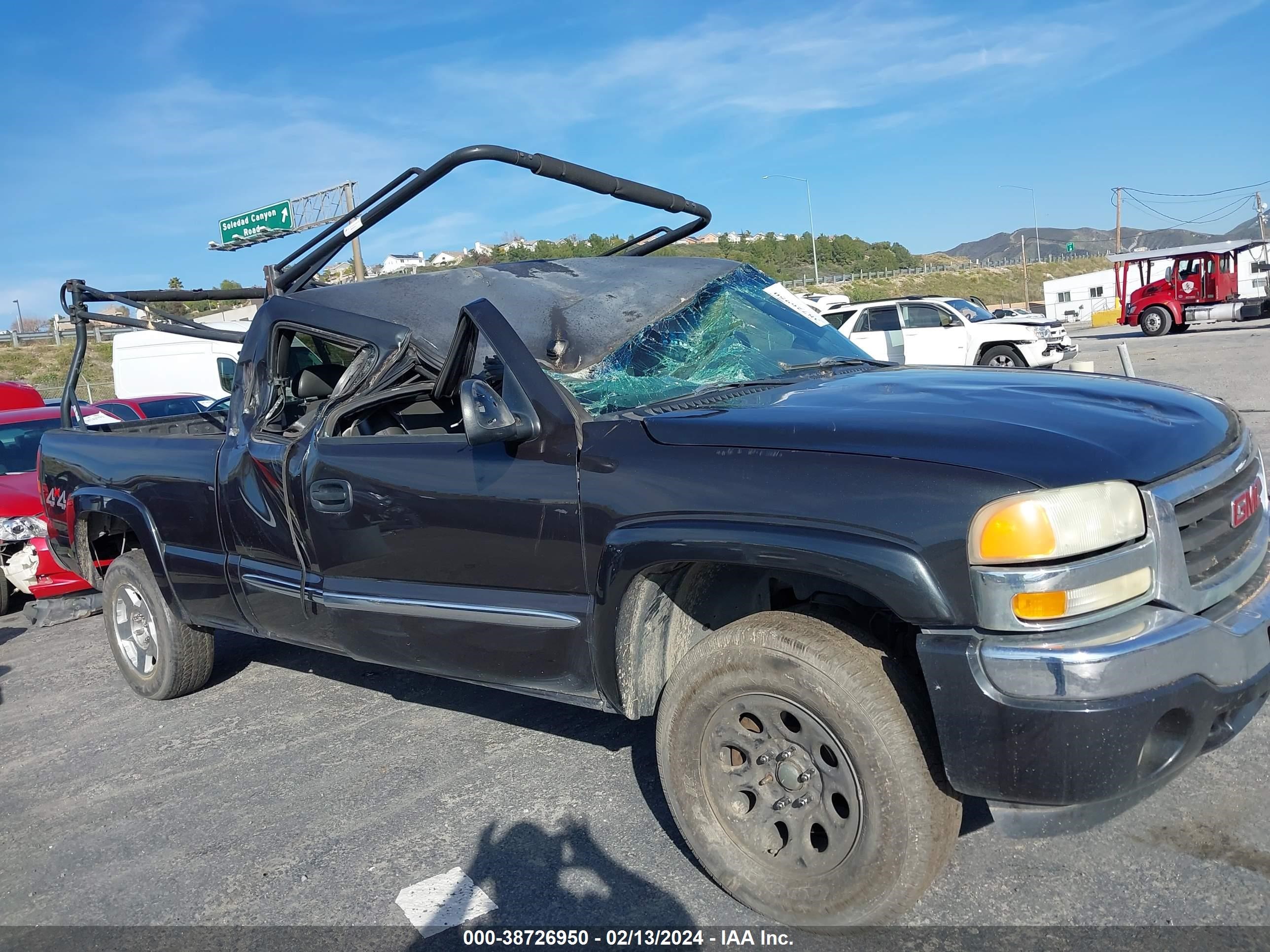 Photo 5 VIN: 1GTEK19B95E114082 - GMC SIERRA 