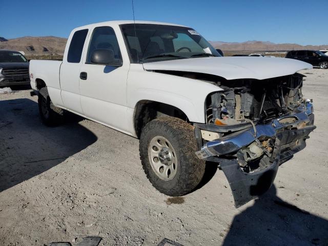 Photo 3 VIN: 1GTEK19B95E120044 - GMC SIERRA 