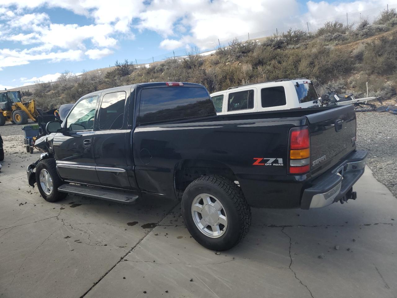 Photo 2 VIN: 1GTEK19BX5E336226 - GMC SIERRA 