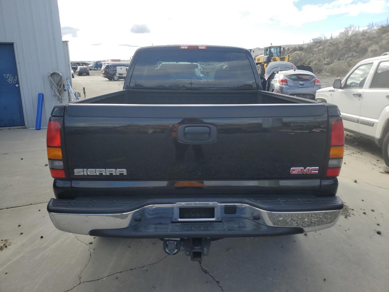 Photo 8 VIN: 1GTEK19BX5E336226 - GMC SIERRA 