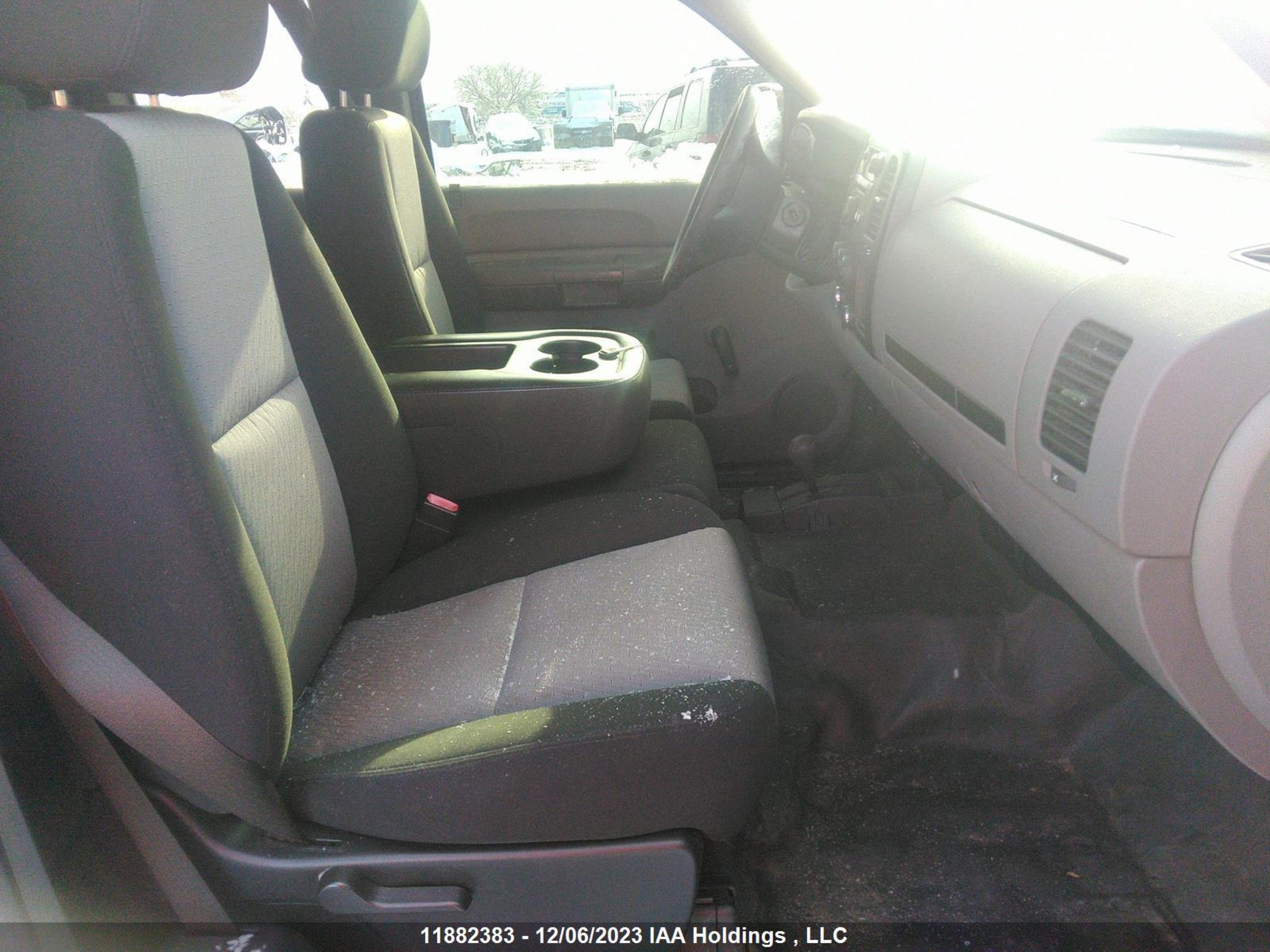 Photo 4 VIN: 1GTEK19C18Z305386 - GMC SIERRA 