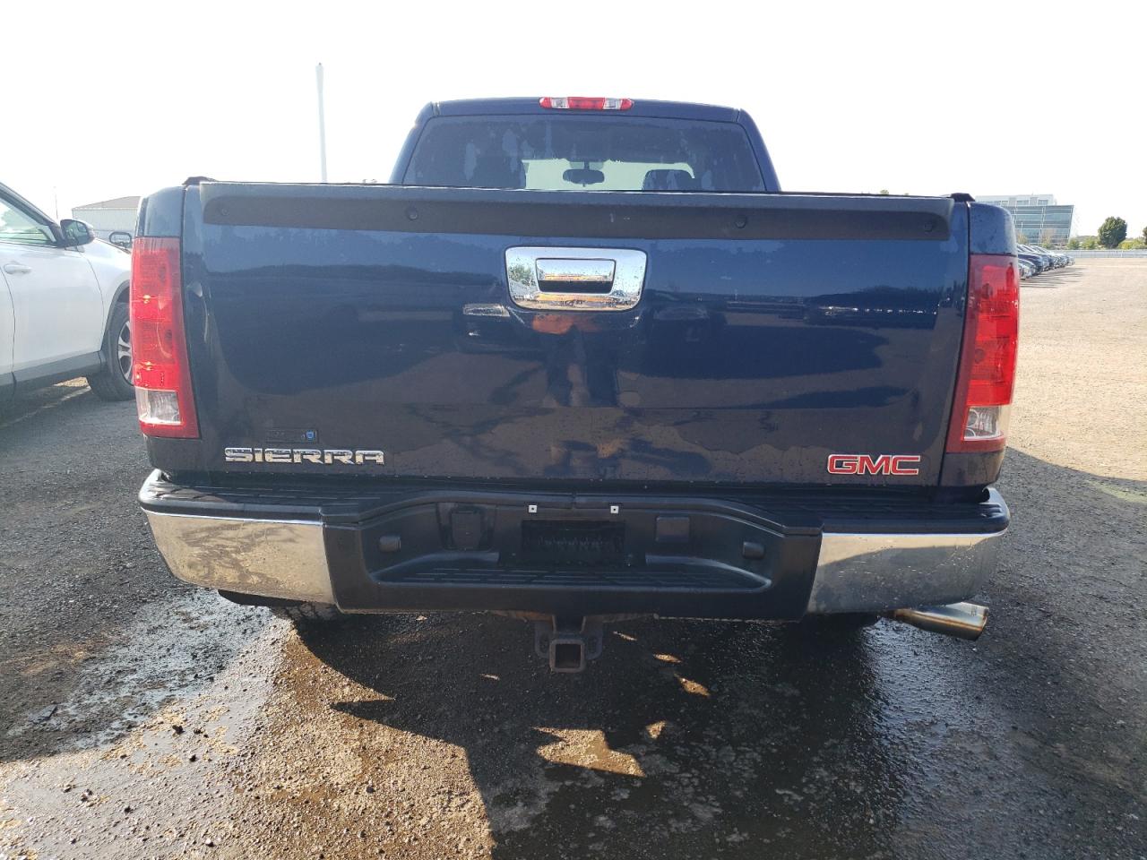 Photo 5 VIN: 1GTEK19C49Z263619 - GMC SIERRA 