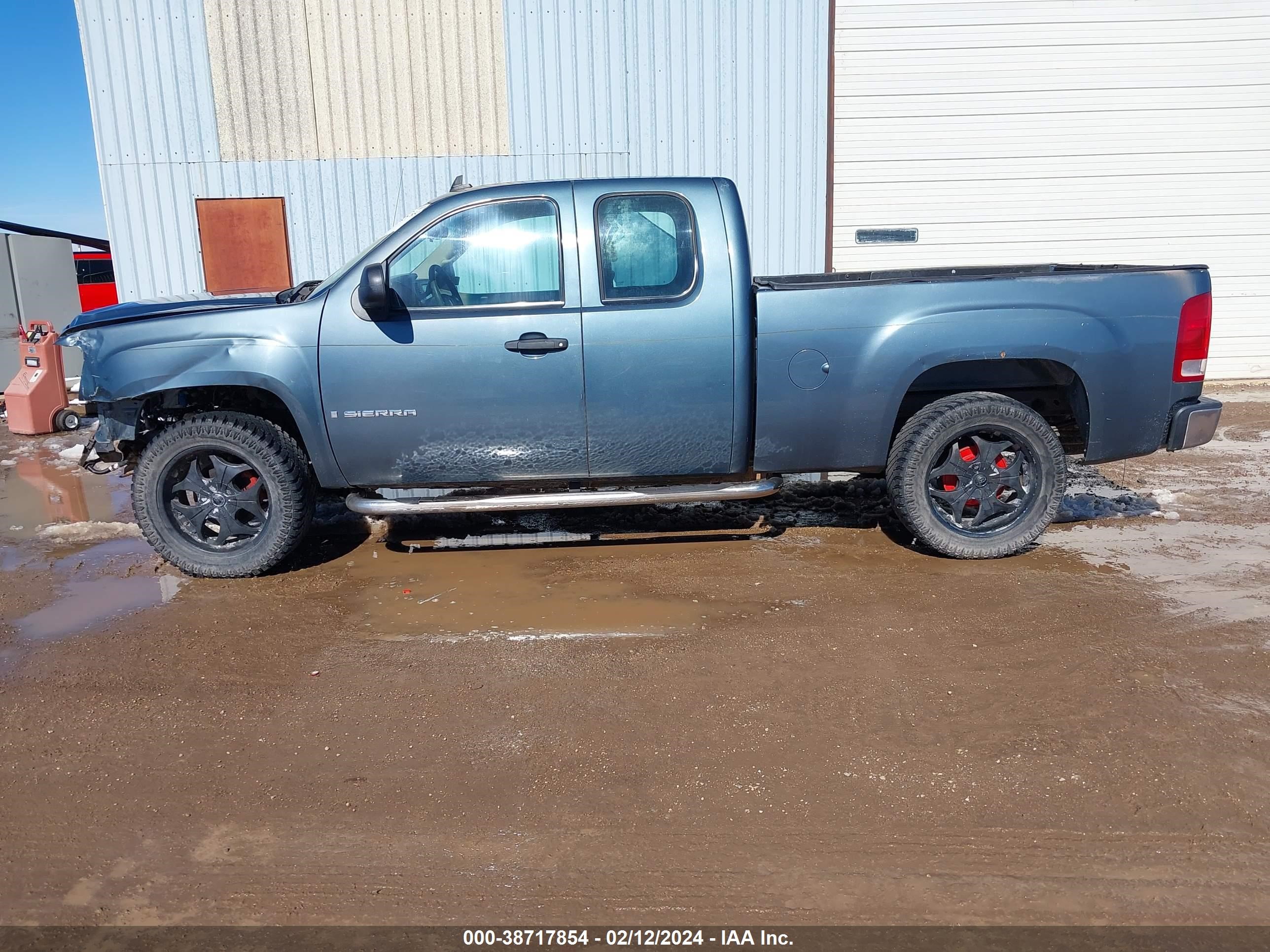 Photo 14 VIN: 1GTEK19C98E130084 - GMC SIERRA 