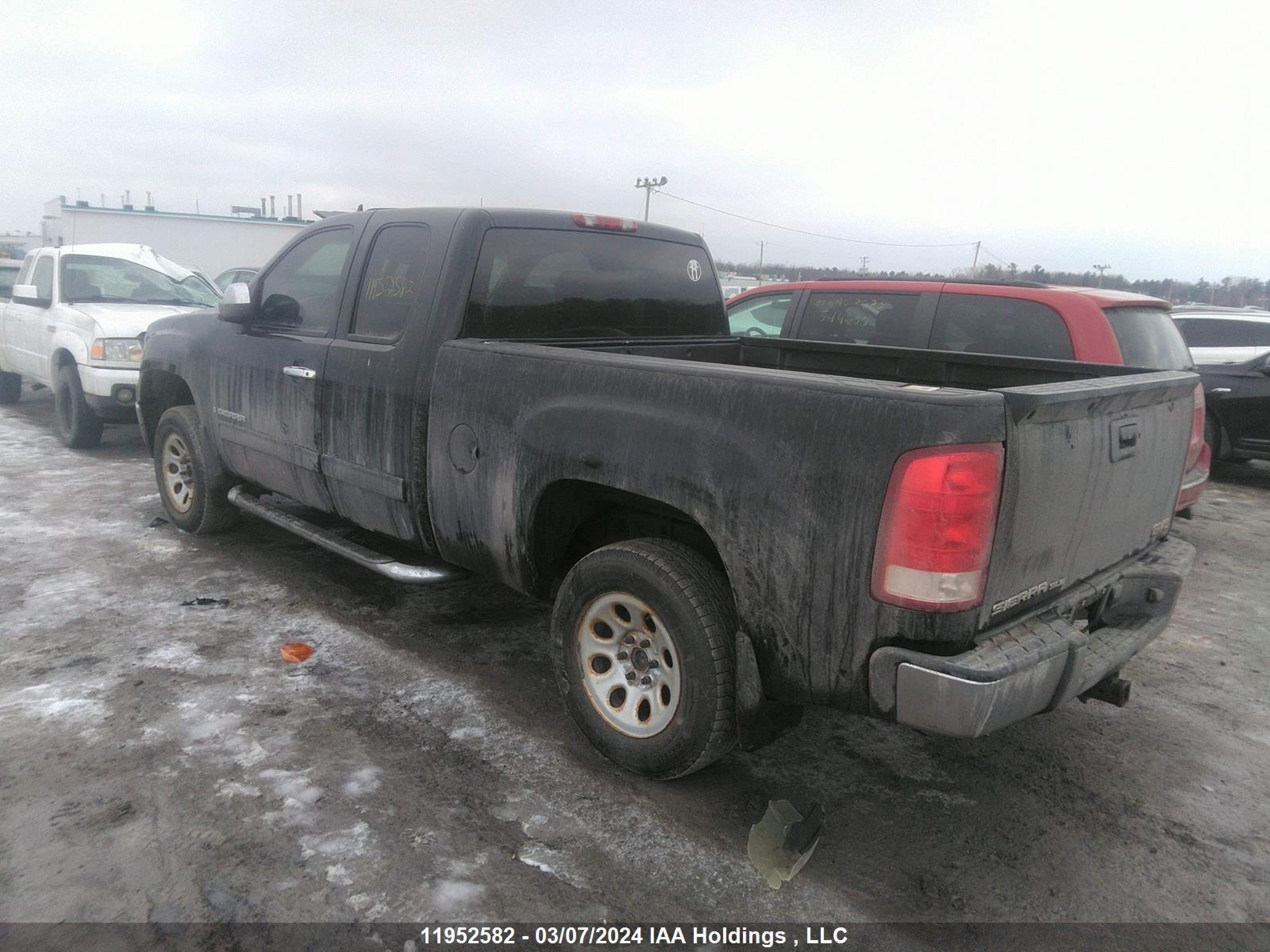 Photo 2 VIN: 1GTEK19J57Z574262 - GMC SIERRA 