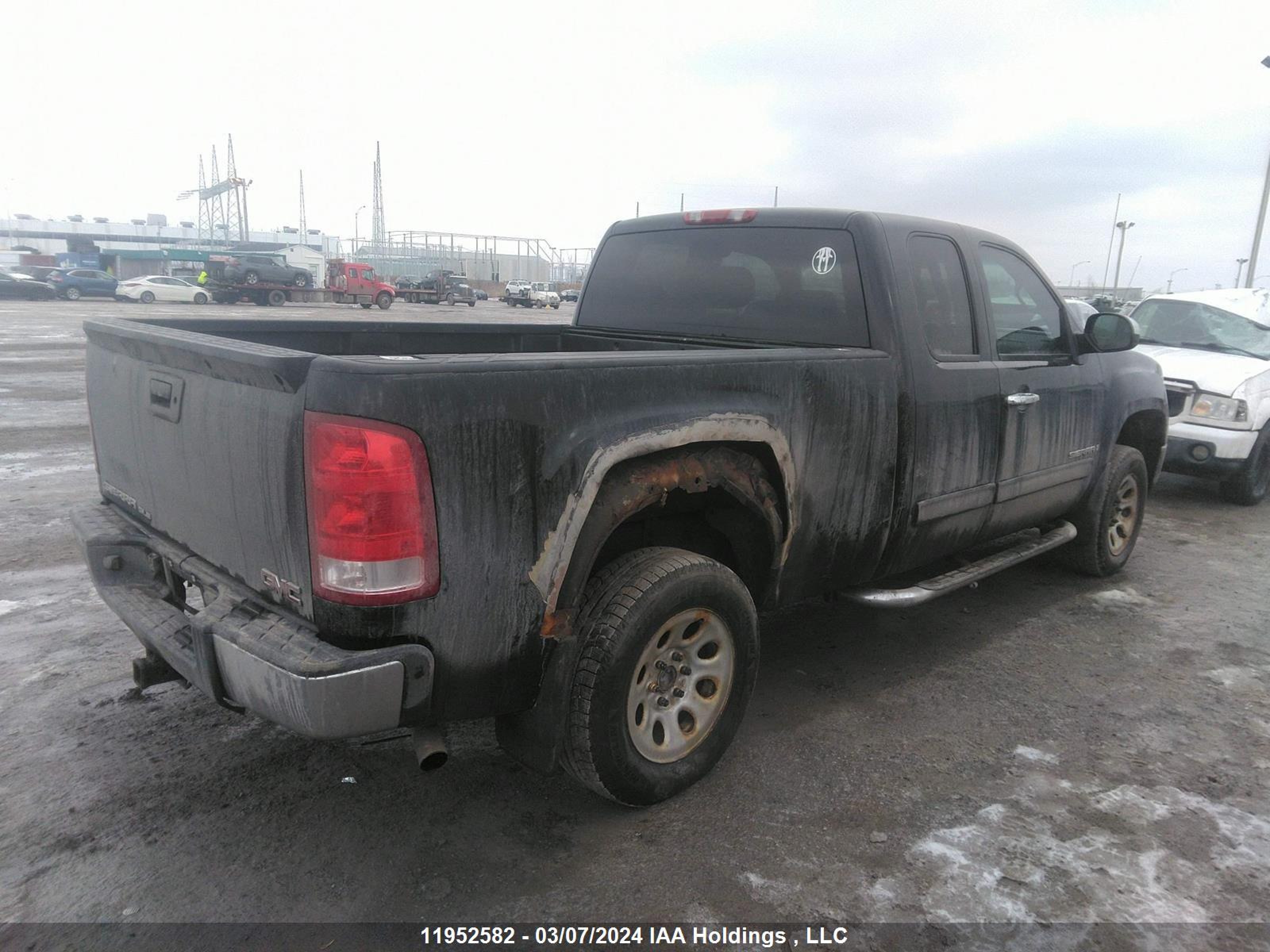 Photo 3 VIN: 1GTEK19J57Z574262 - GMC SIERRA 