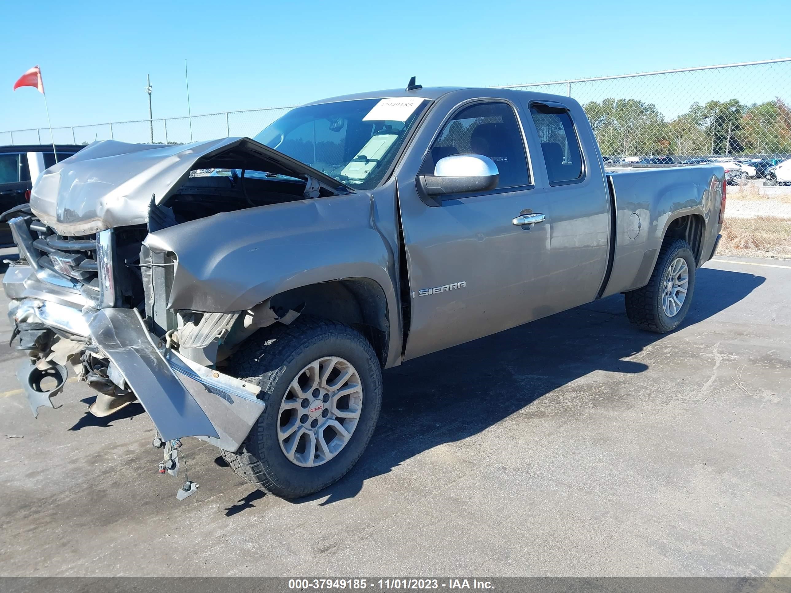 Photo 1 VIN: 1GTEK19J67Z533767 - GMC SIERRA 