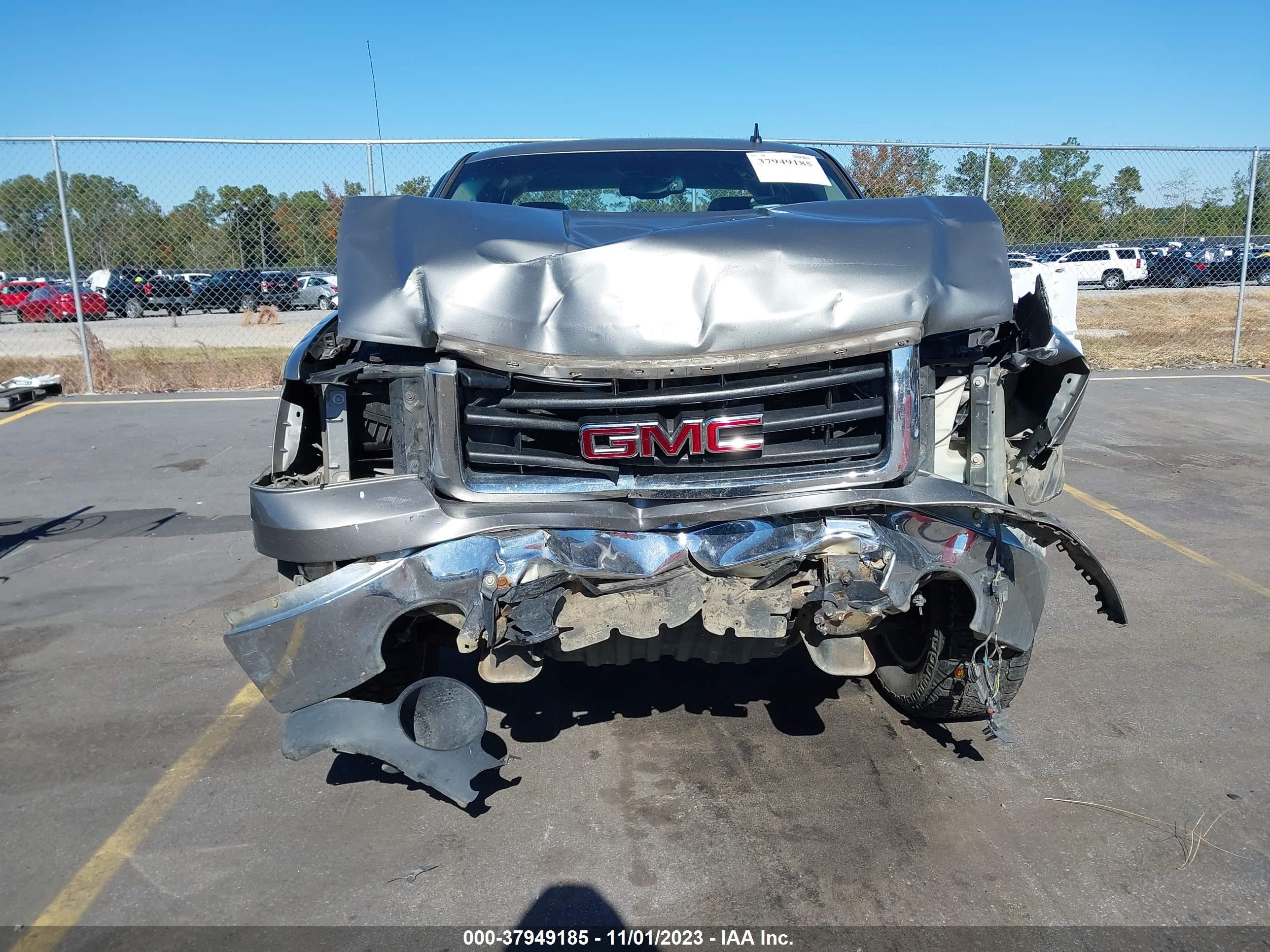 Photo 11 VIN: 1GTEK19J67Z533767 - GMC SIERRA 