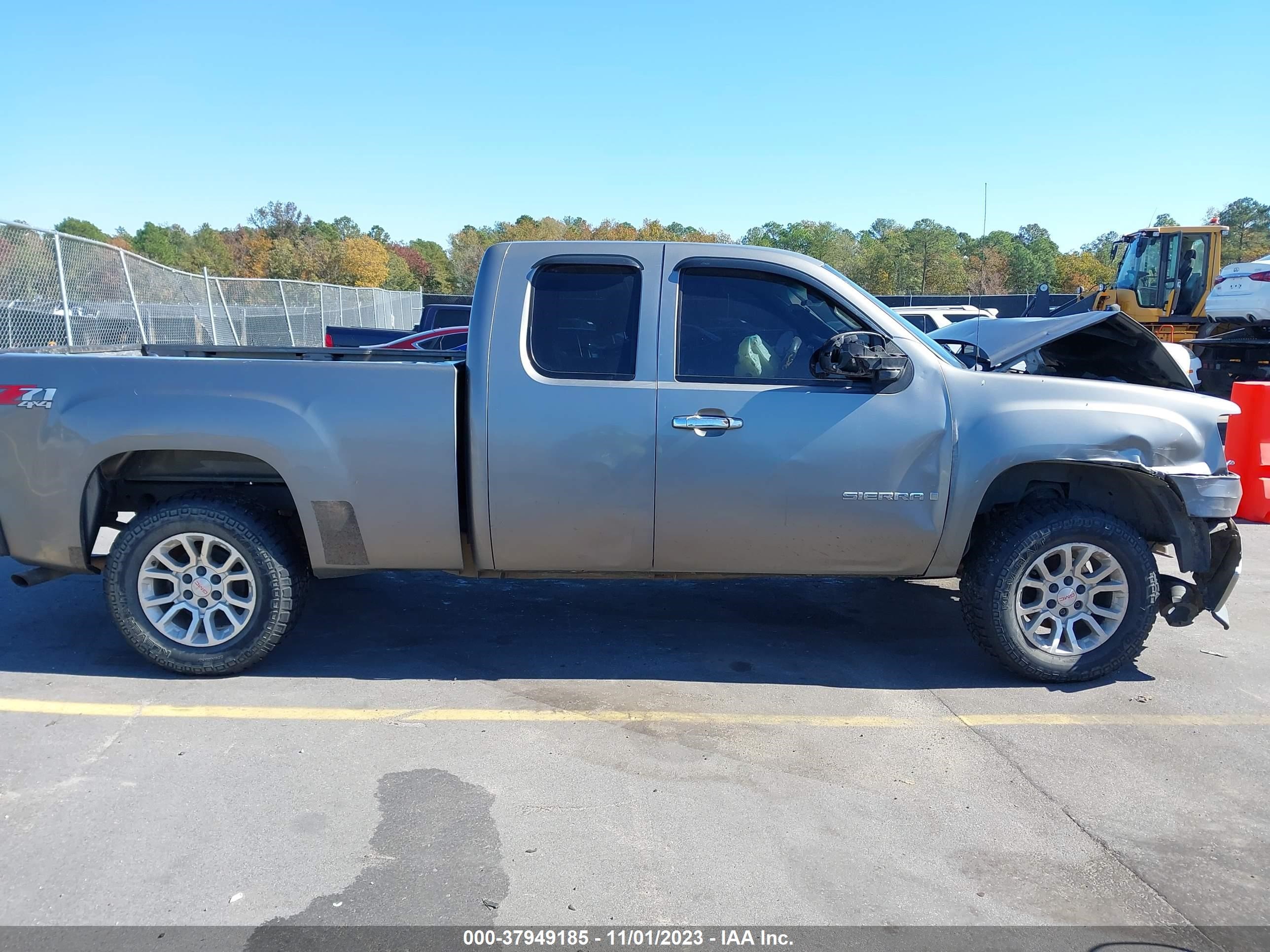 Photo 12 VIN: 1GTEK19J67Z533767 - GMC SIERRA 