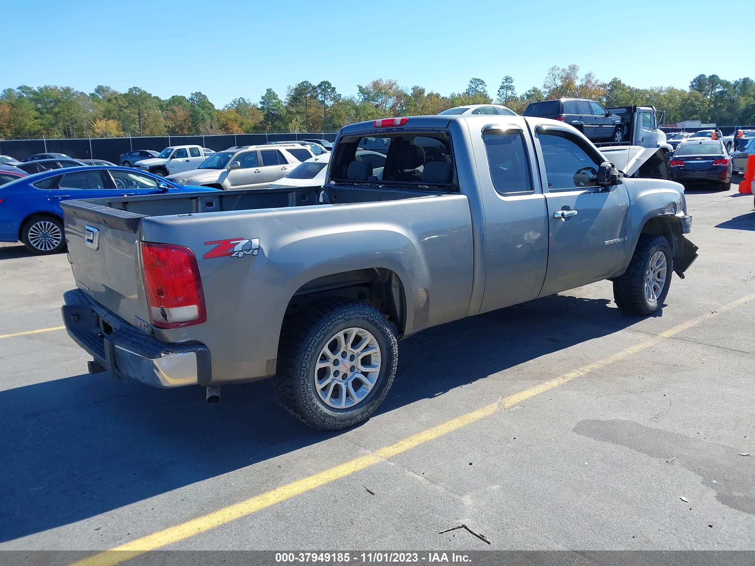 Photo 3 VIN: 1GTEK19J67Z533767 - GMC SIERRA 