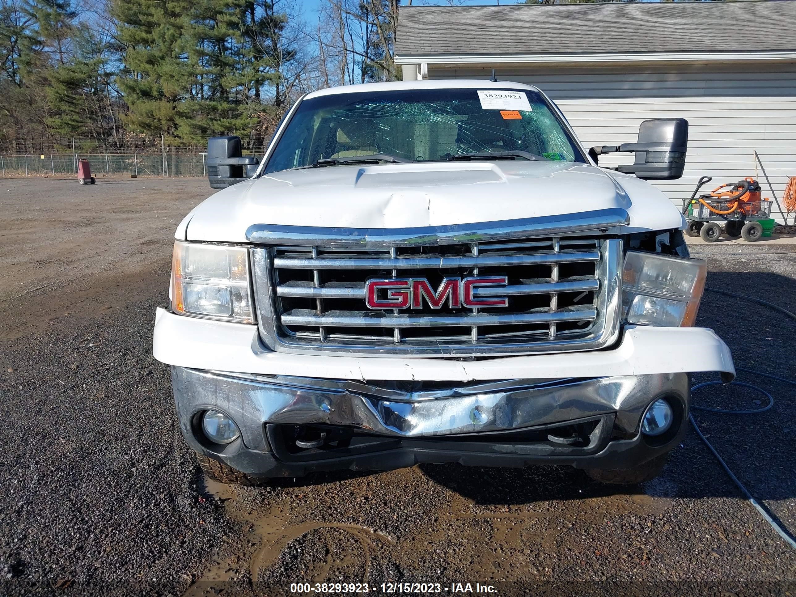 Photo 11 VIN: 1GTEK19J68Z251193 - GMC SIERRA 